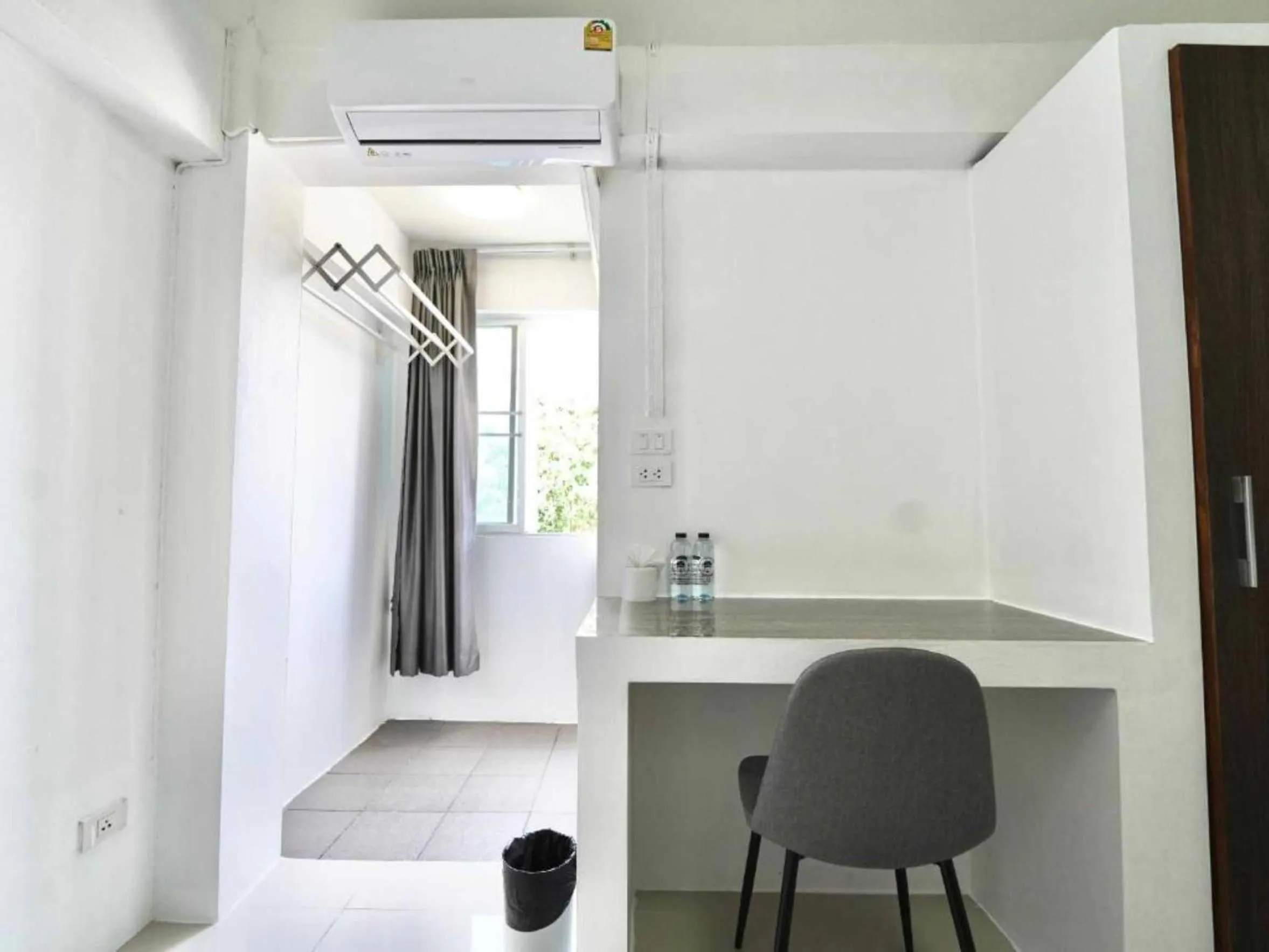 Bedroom in RQ Suvarnabhumi Airport by Collection O