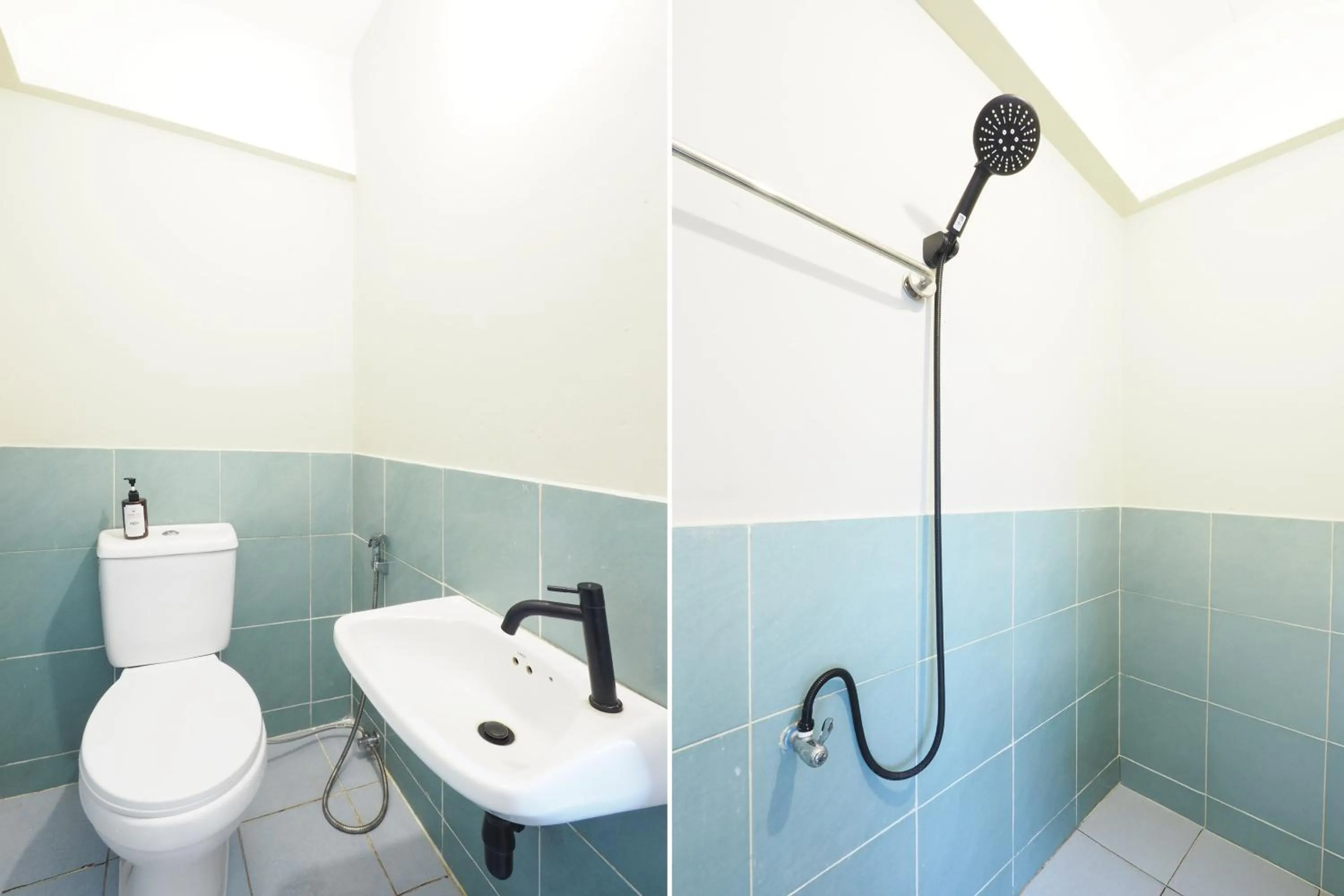 Bathroom in RQ Bangkok Huai Khwang by Collection O