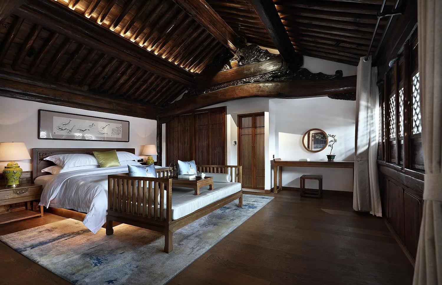 Bedroom, Bed in Tianxi Mansion in Dali Ancient City - A Century-Old Official Residence