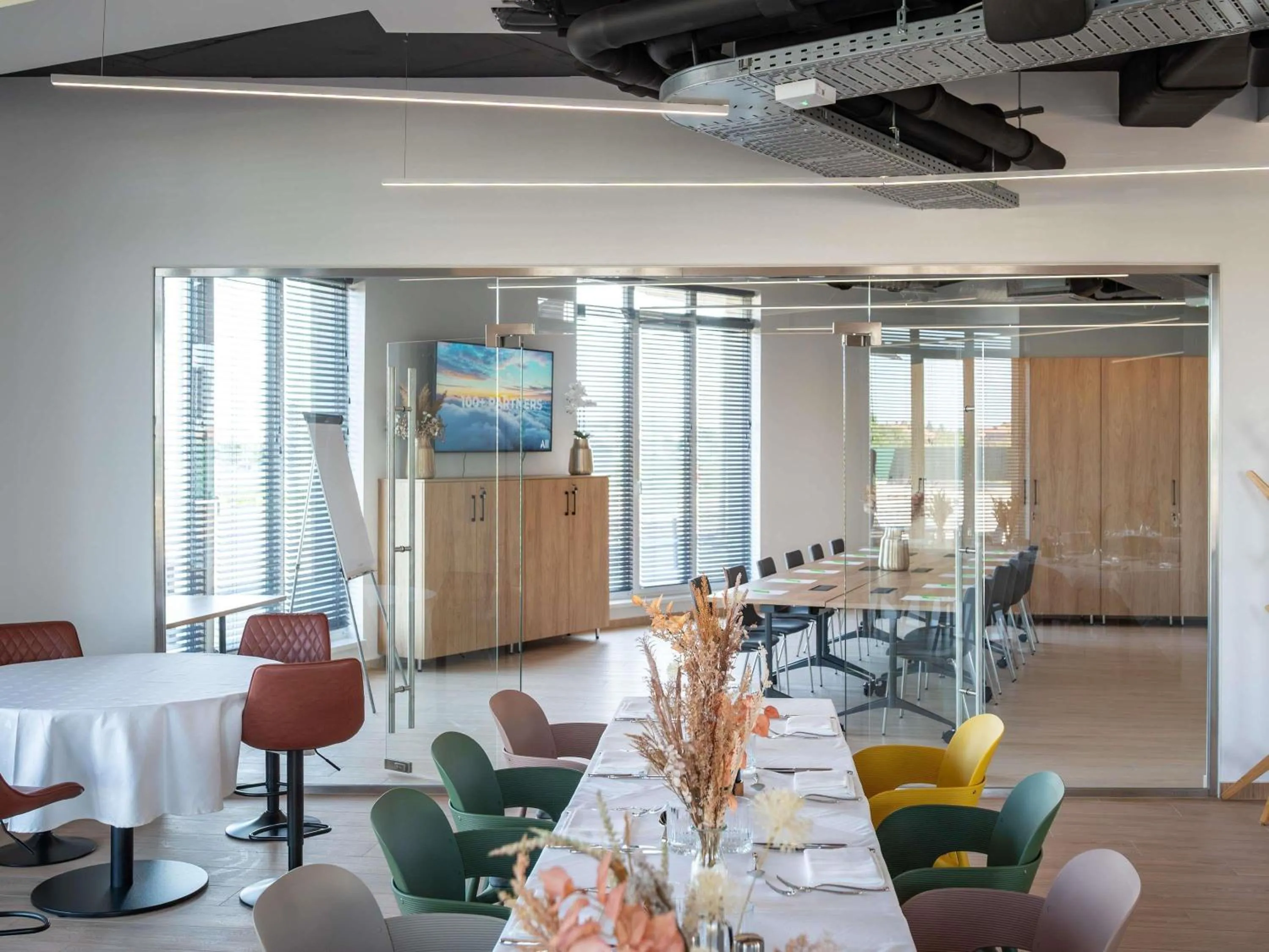 Meeting/conference room in ibis Styles Debrecen Airport