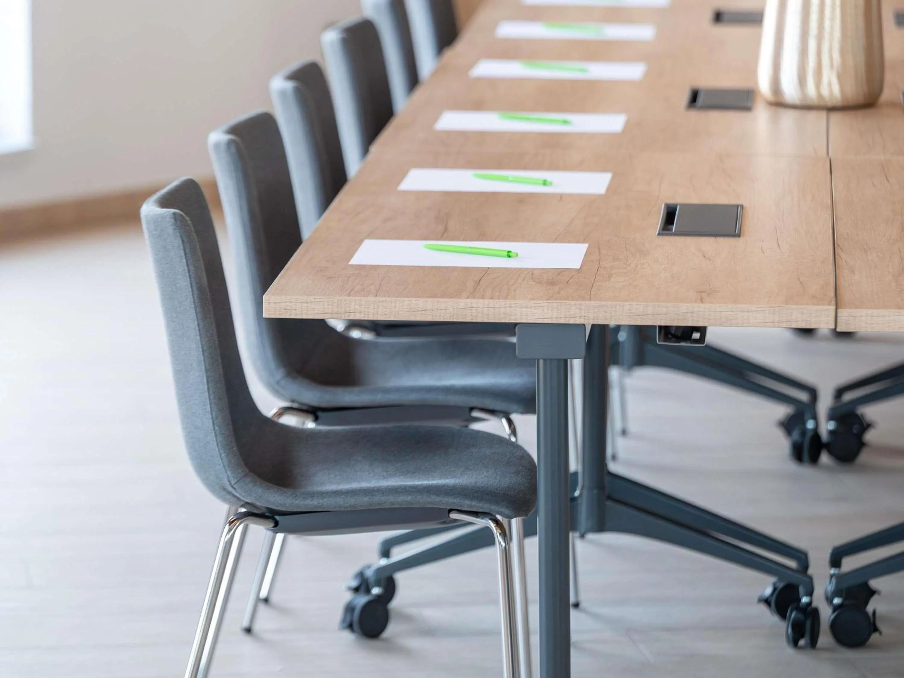 Meeting/conference room in ibis Styles Debrecen Airport