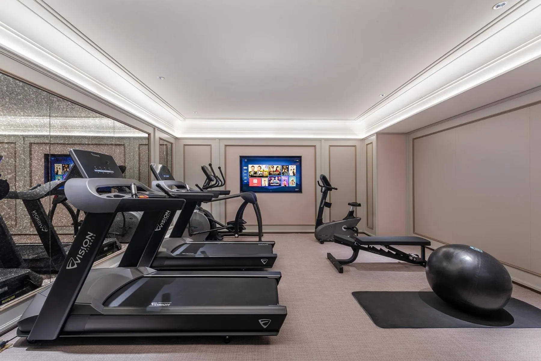 Fitness centre/facilities in Mercure Ningbo Yinzhou