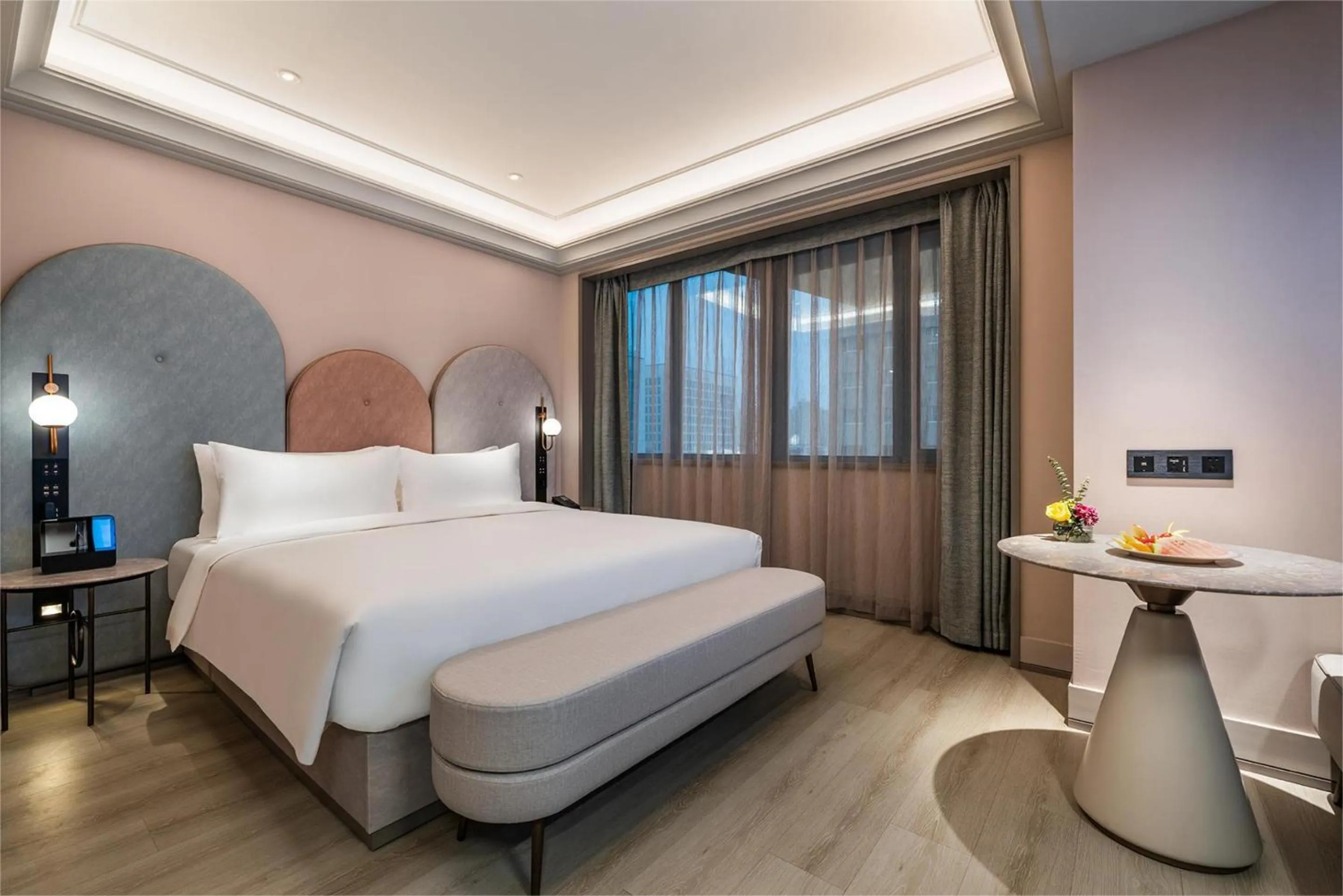 Bed in Mercure Ningbo Yinzhou