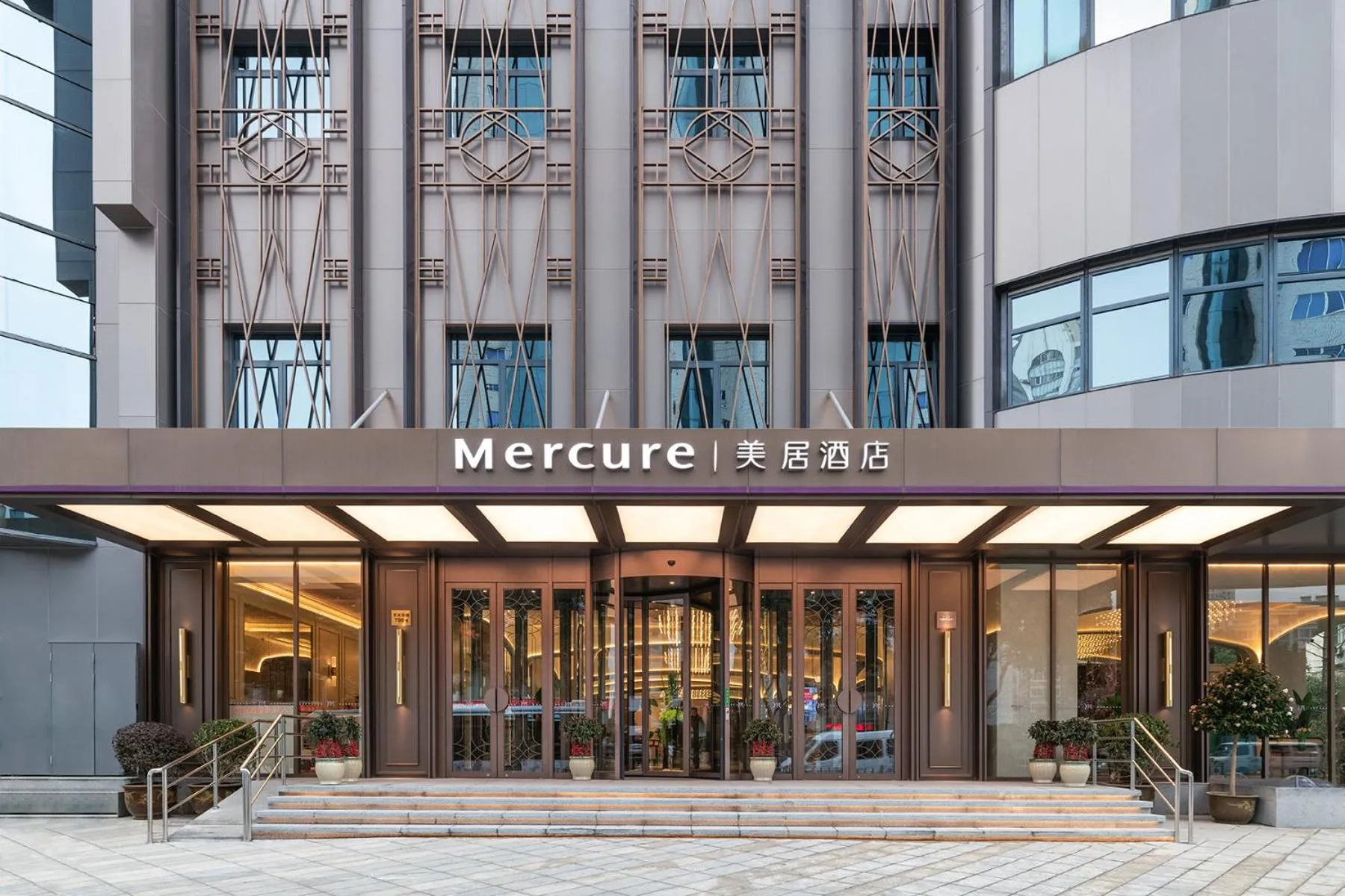 Property building in Mercure Ningbo Yinzhou