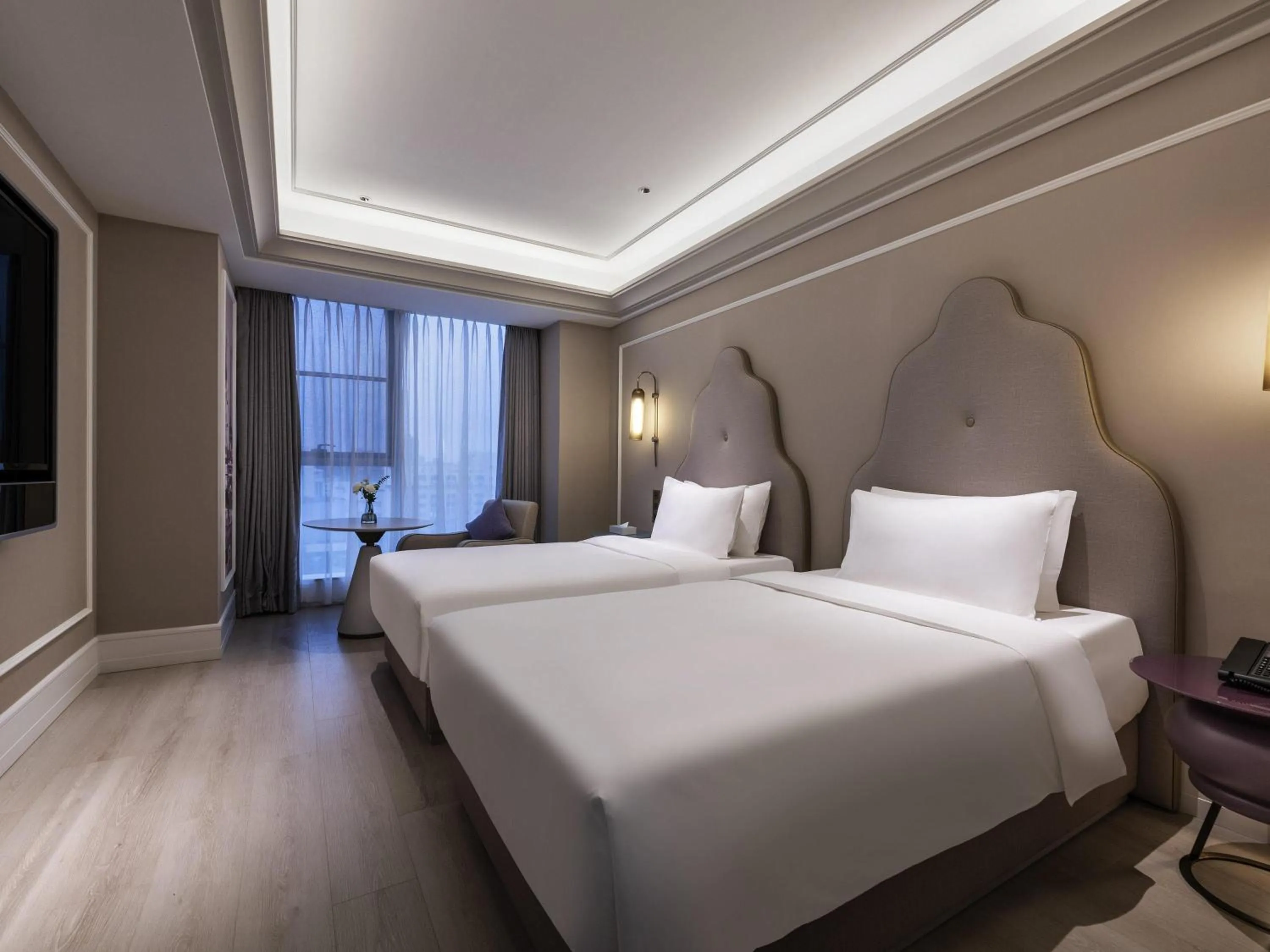 Bedroom in Mercure Shanghai Waigaoq Free Trade Zone