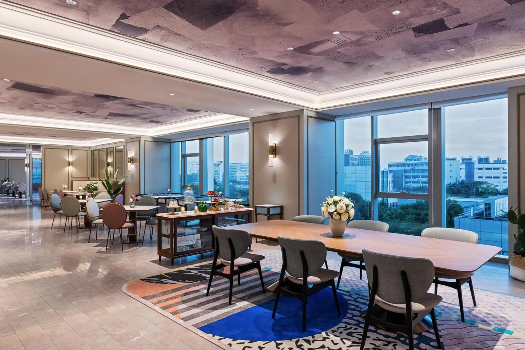 Communal lounge/ TV room in Mercure Shanghai Waigaoq Free Trade Zone