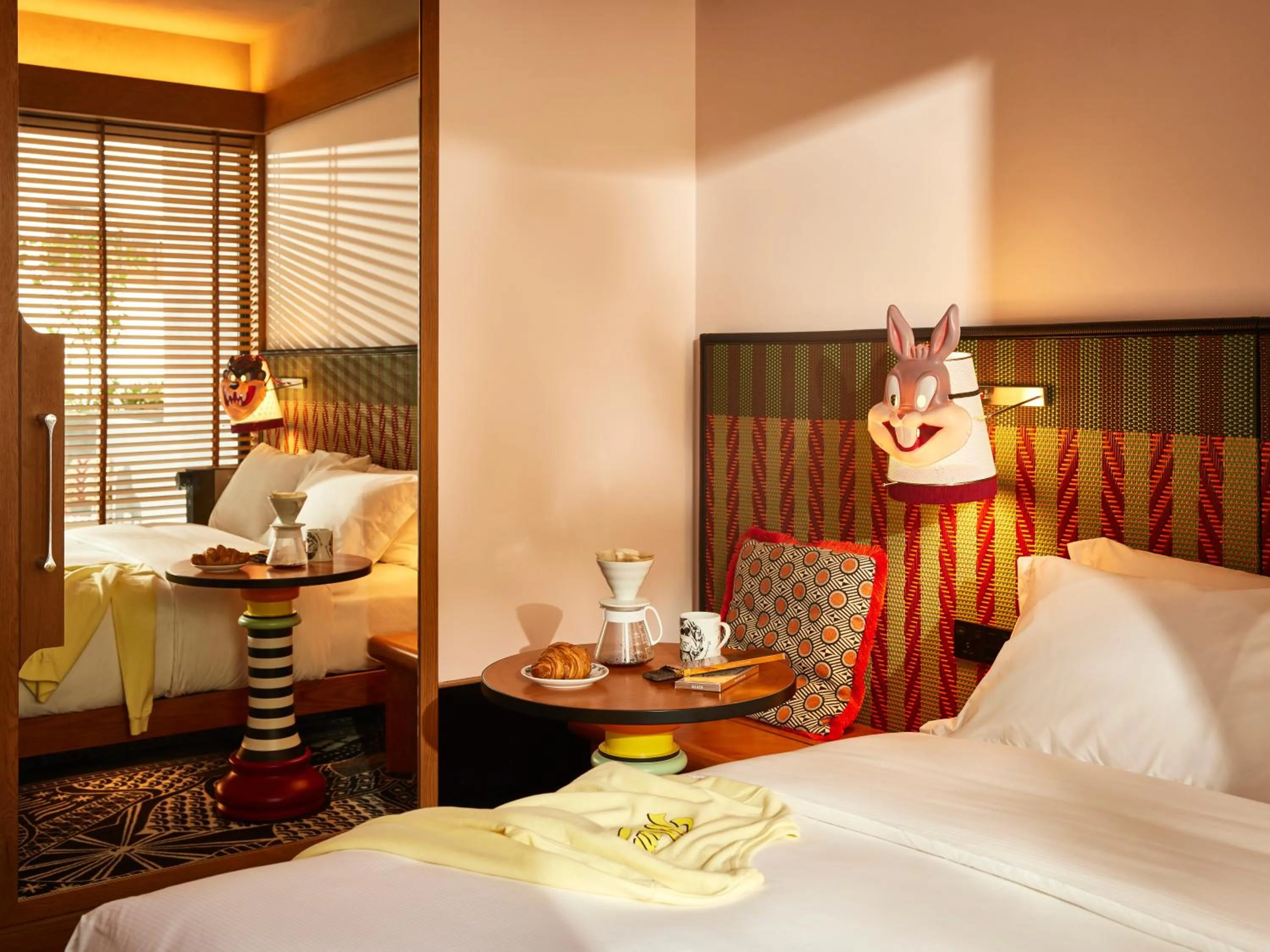 Bed in Mama Shelter Singapore Orchard