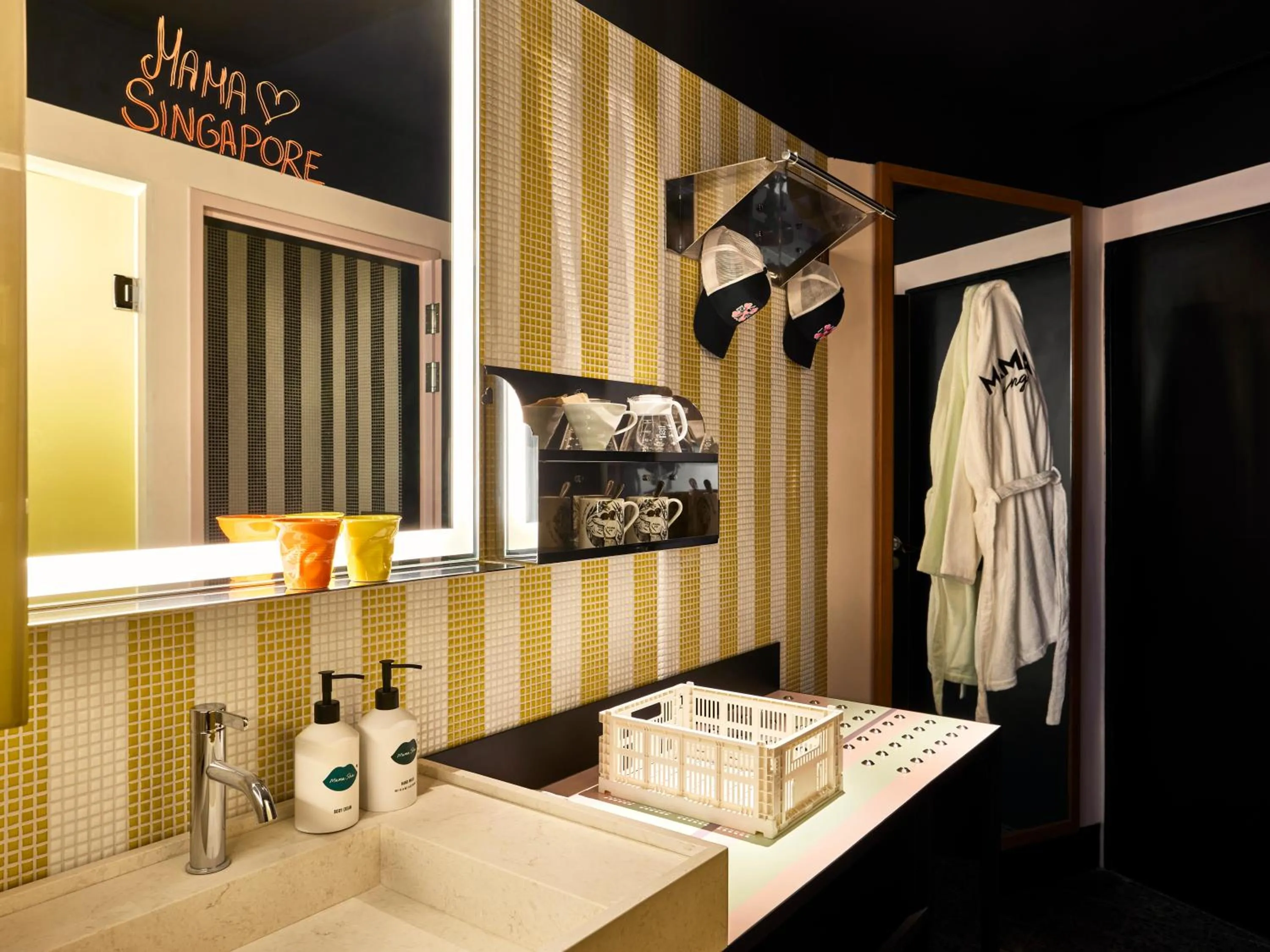 Bathroom in Mama Shelter Singapore Orchard