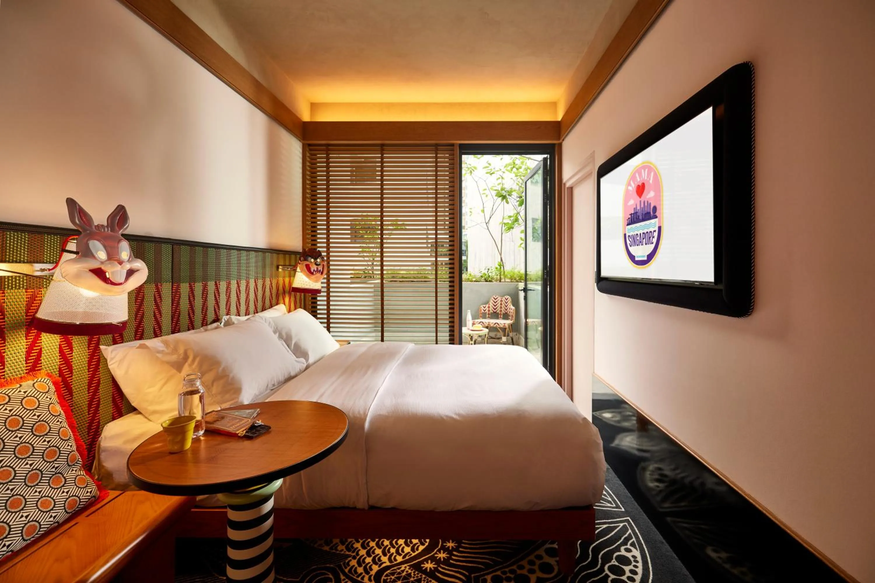 Bed in Mama Shelter Singapore Orchard