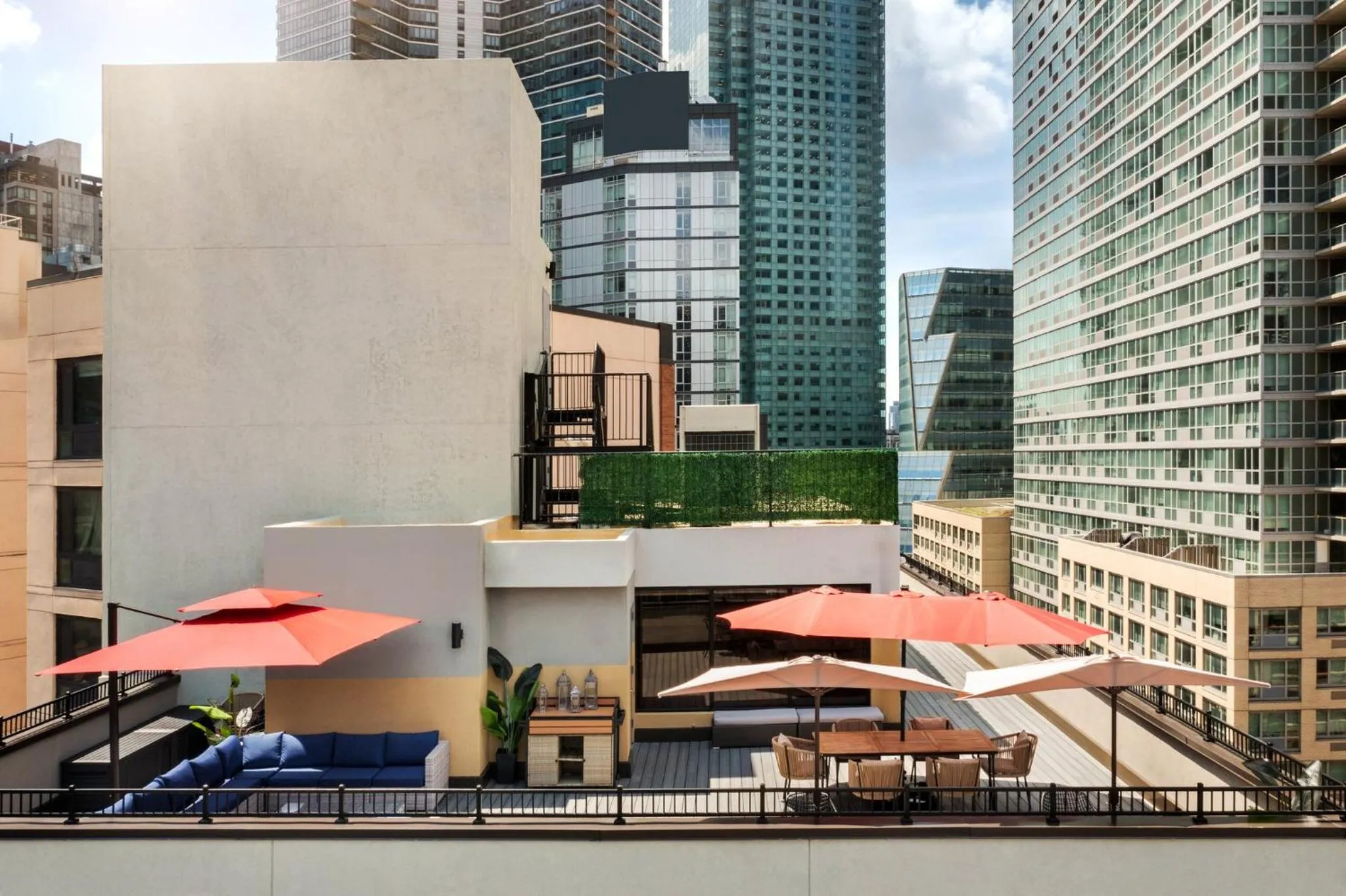 Restaurant/places to eat in EVEN Hotel Long Island City - New York by IHG