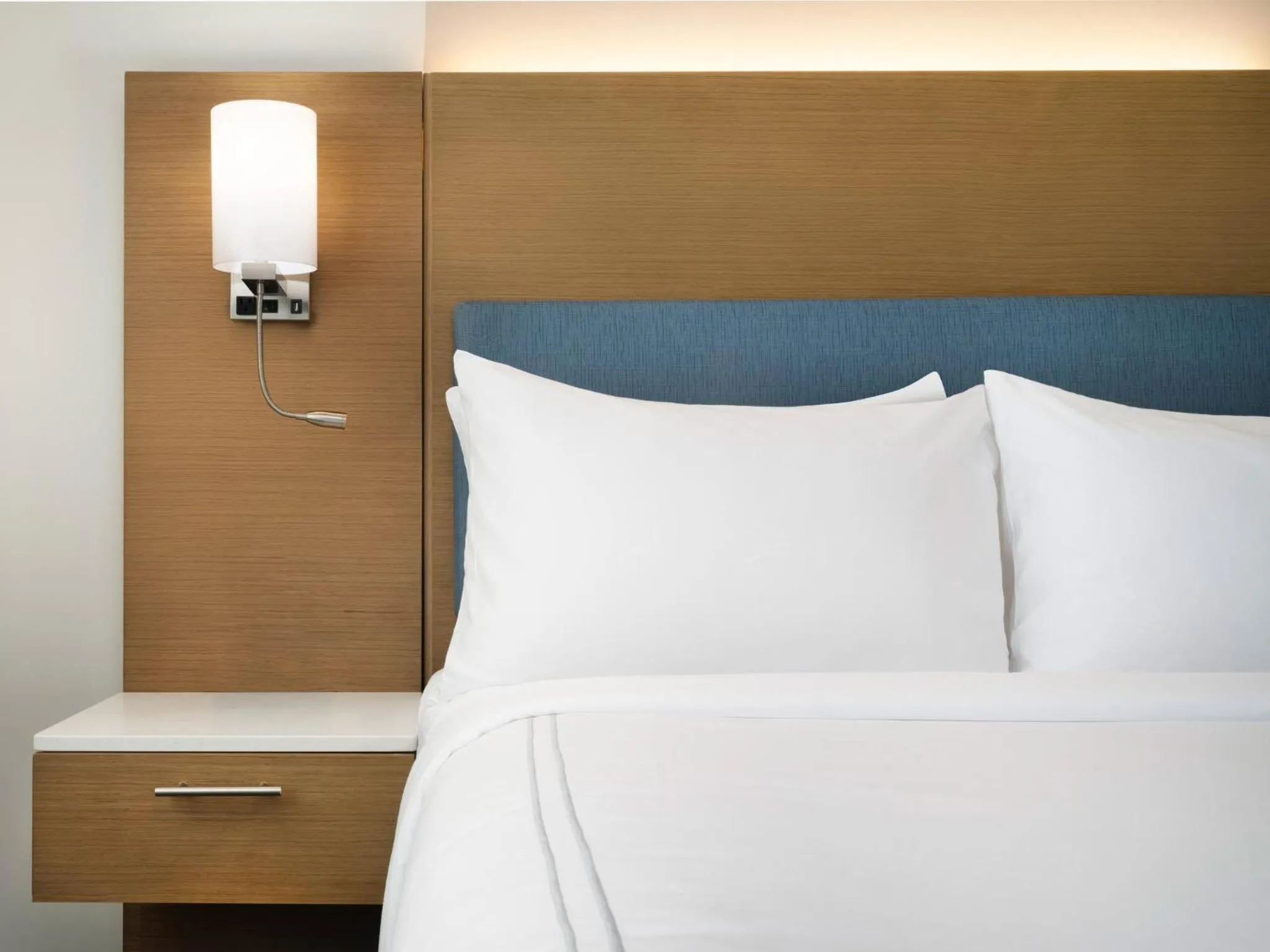 Photo of the whole room, Bed in EVEN Hotel Long Island City - New York by IHG