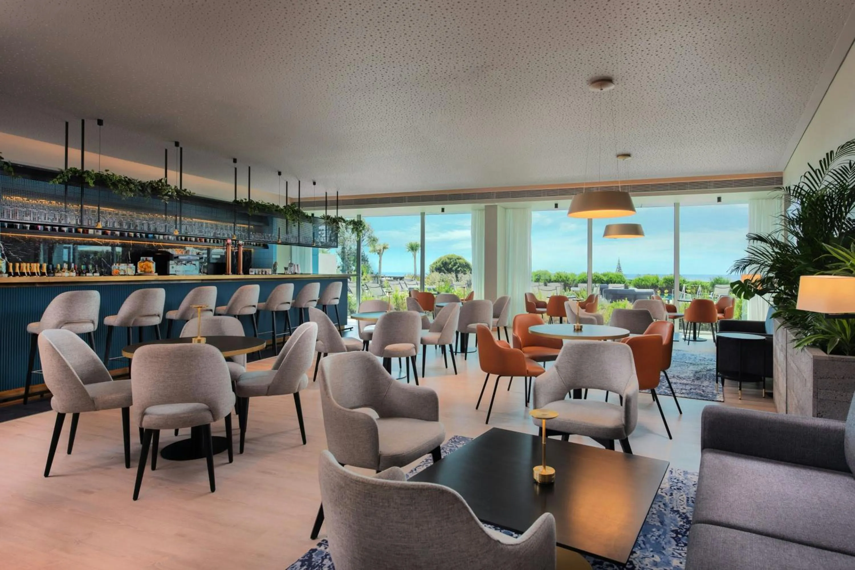 Lounge or bar in Delta Hotels by Marriott Azores