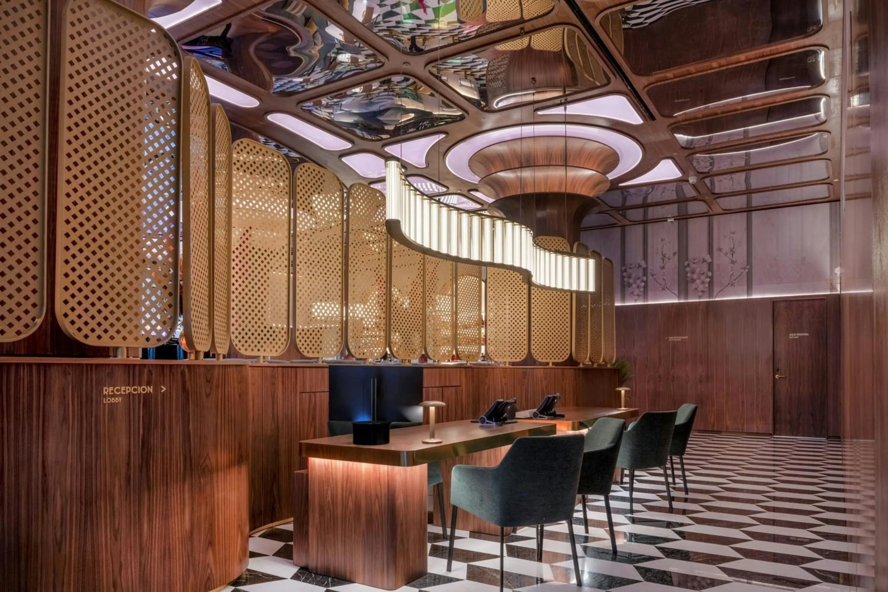 Lobby or reception in Grand Hotel Centenari, Valencia, Autograph Collection