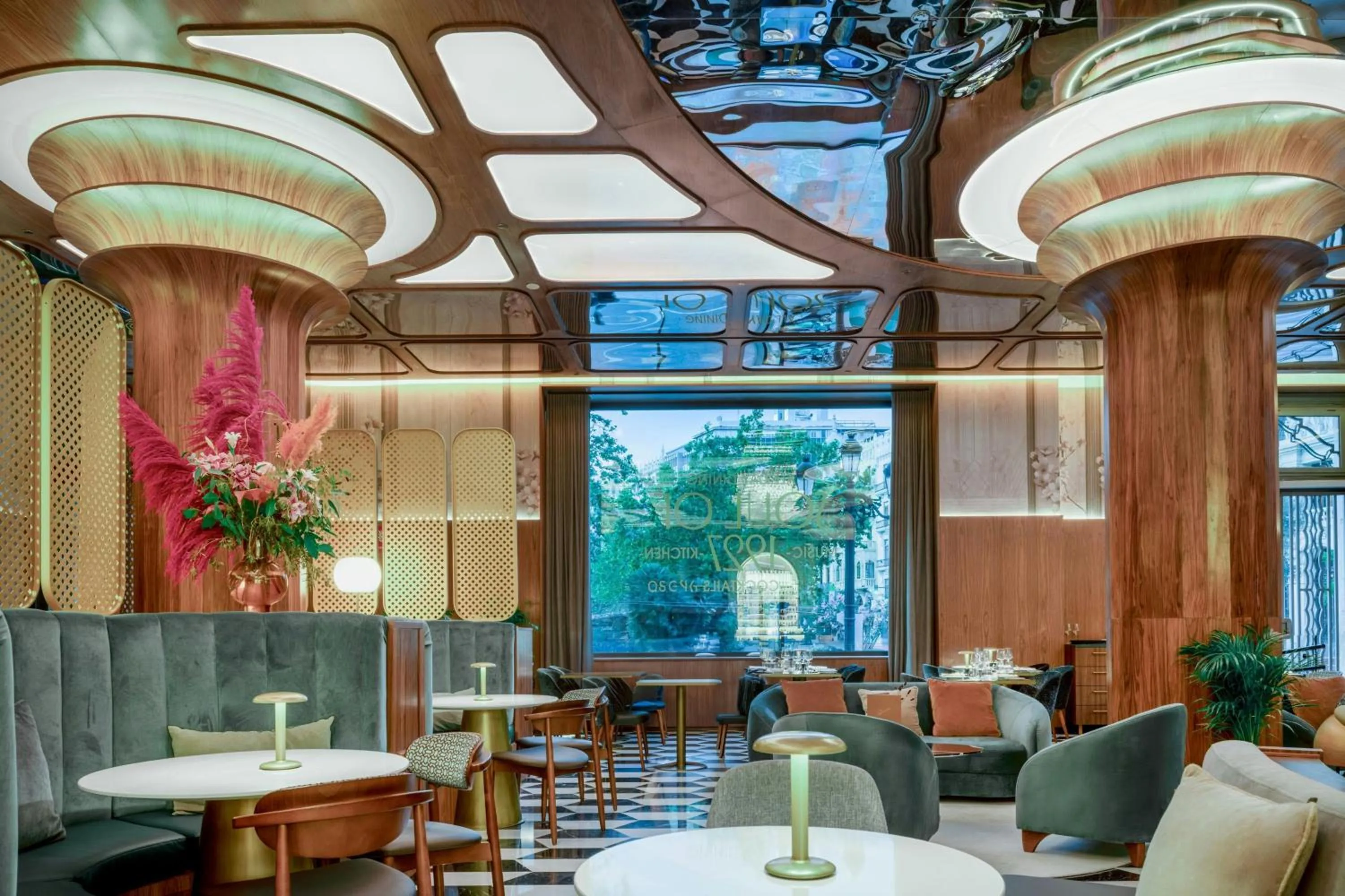 Restaurant/places to eat in Grand Hotel Centenari, Valencia, Autograph Collection