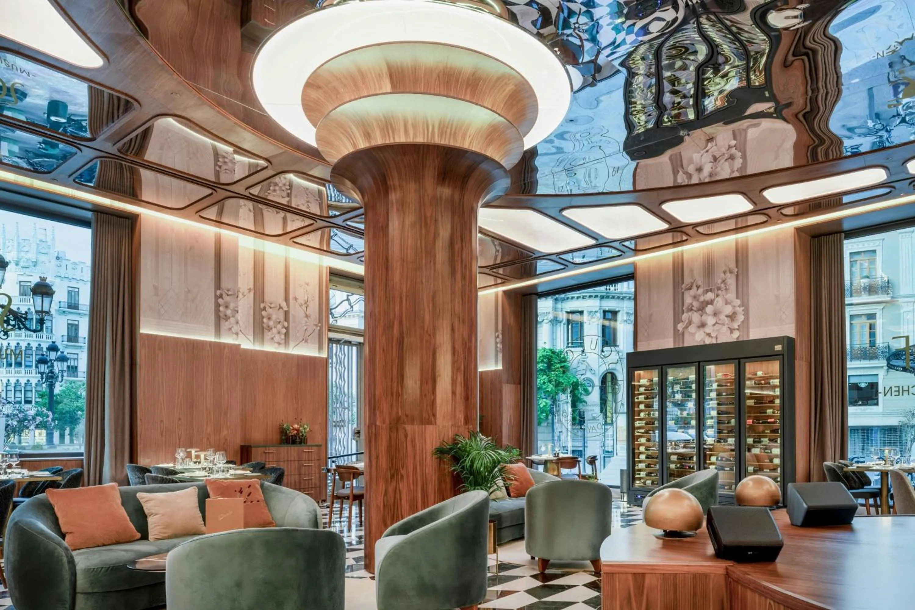 Lobby or reception in Grand Hotel Centenari, Valencia, Autograph Collection