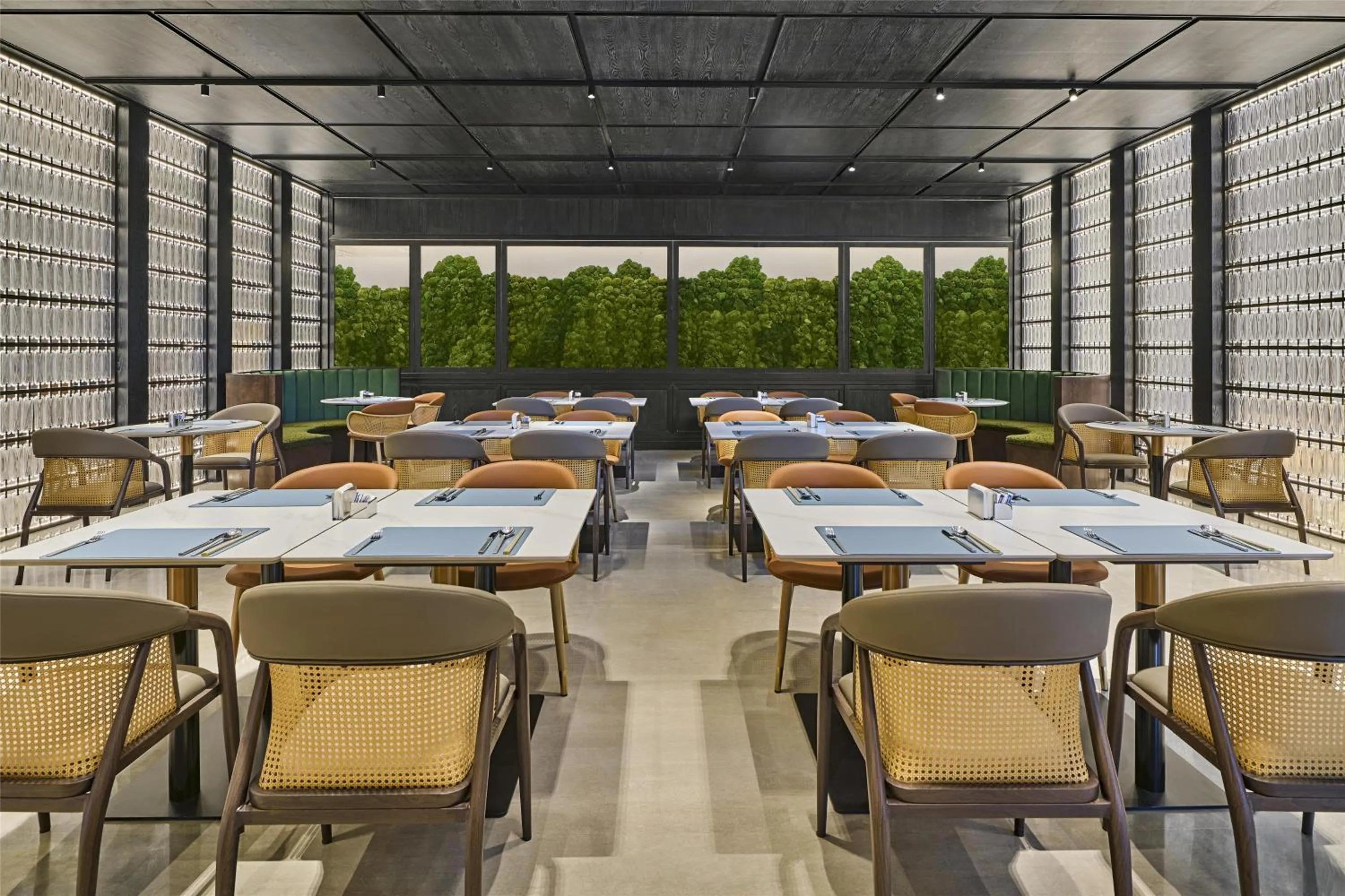 Restaurant/places to eat in Doubletree By Hilton Shenzhen Bay