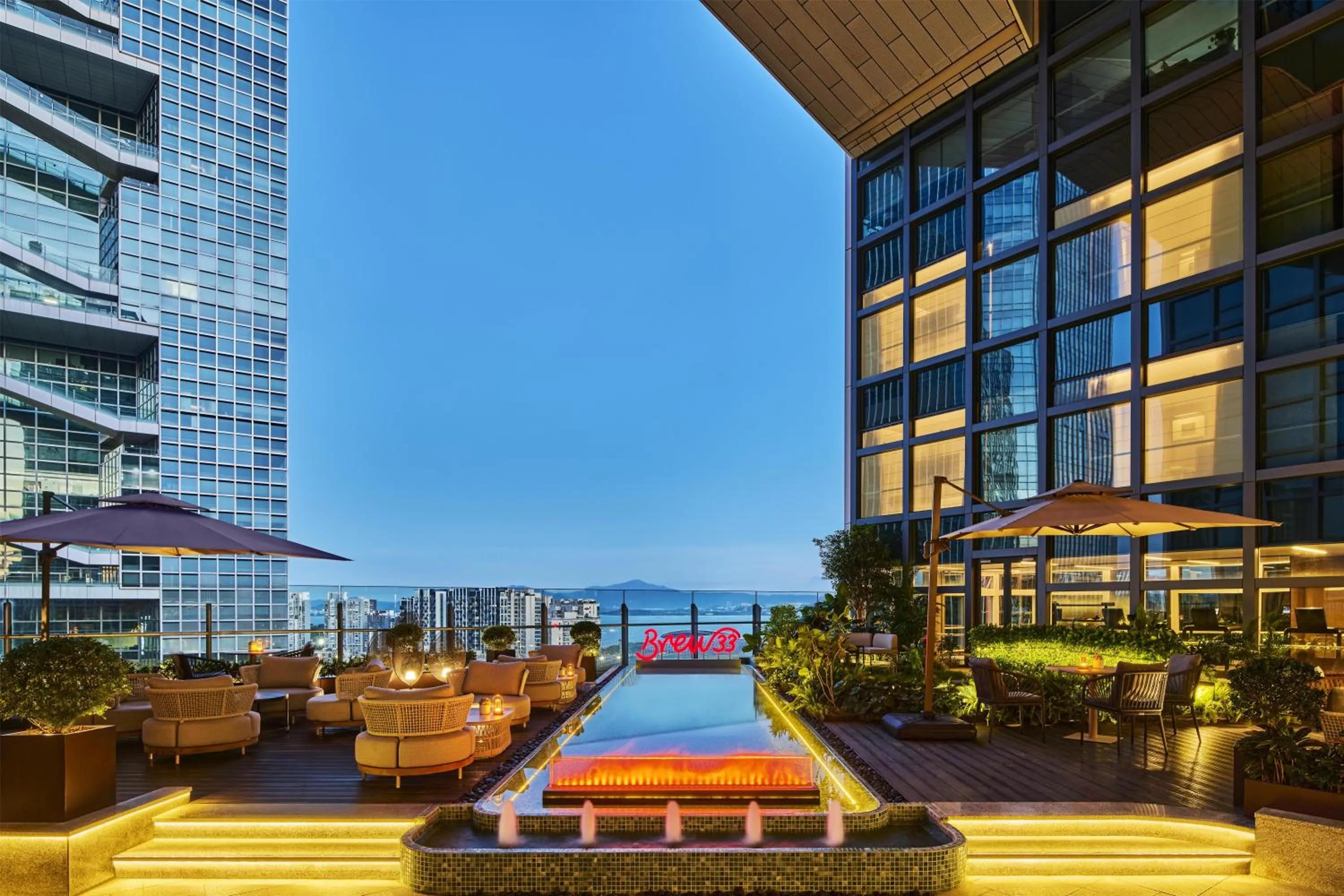 Restaurant/places to eat in Doubletree By Hilton Shenzhen Bay