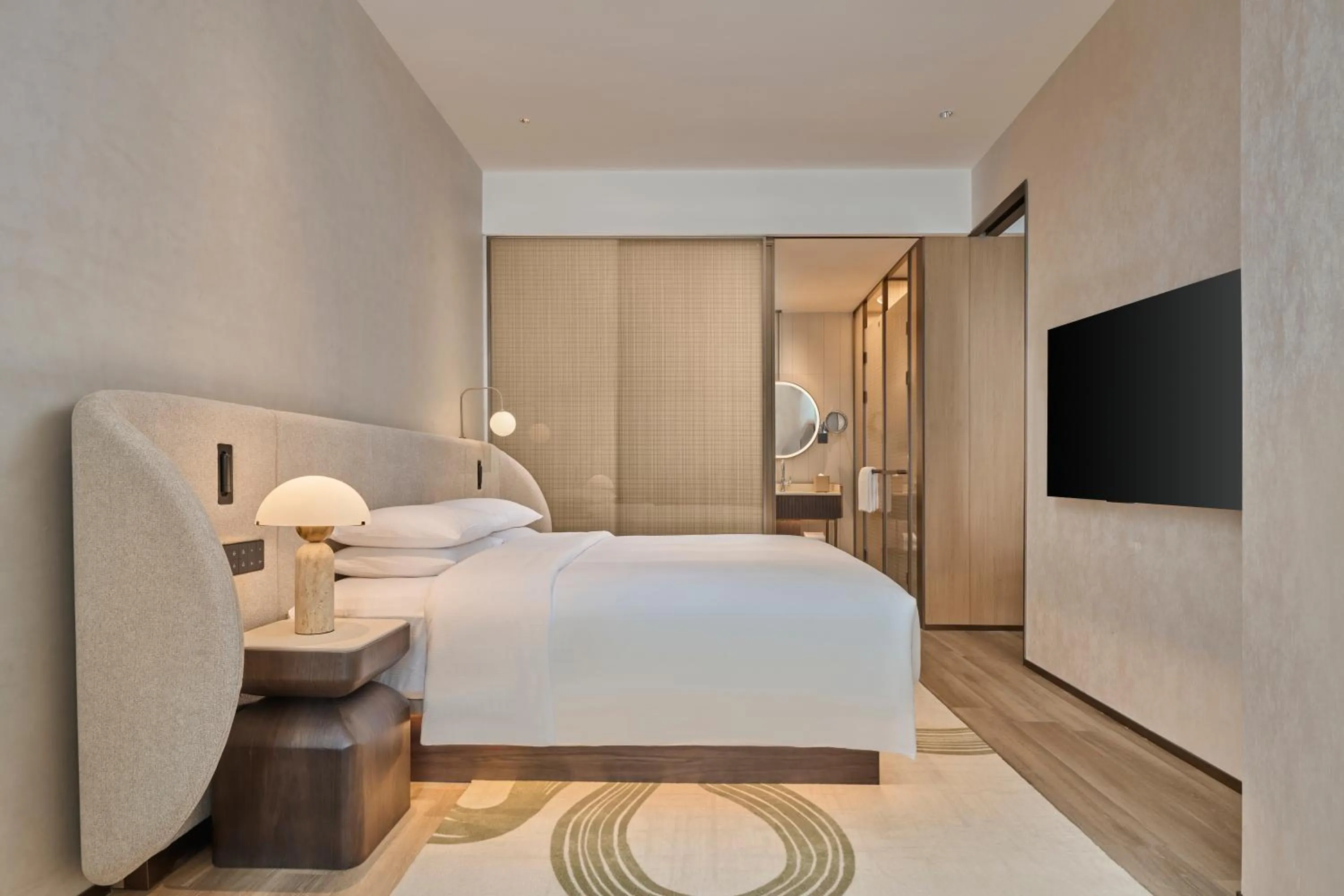 Bedroom, Bed in Doubletree By Hilton Shenzhen Bay