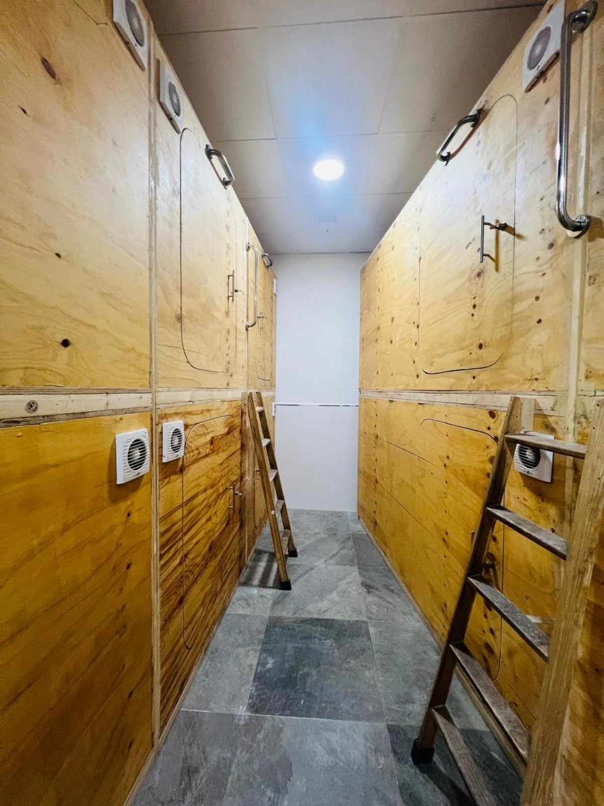 bunk bed in Cubik Rooms