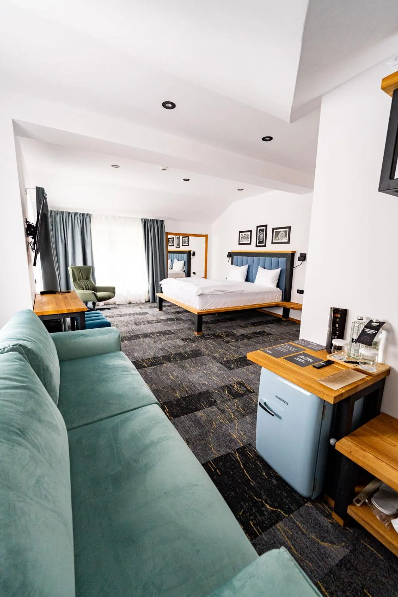 HOW Boutique and Hotel