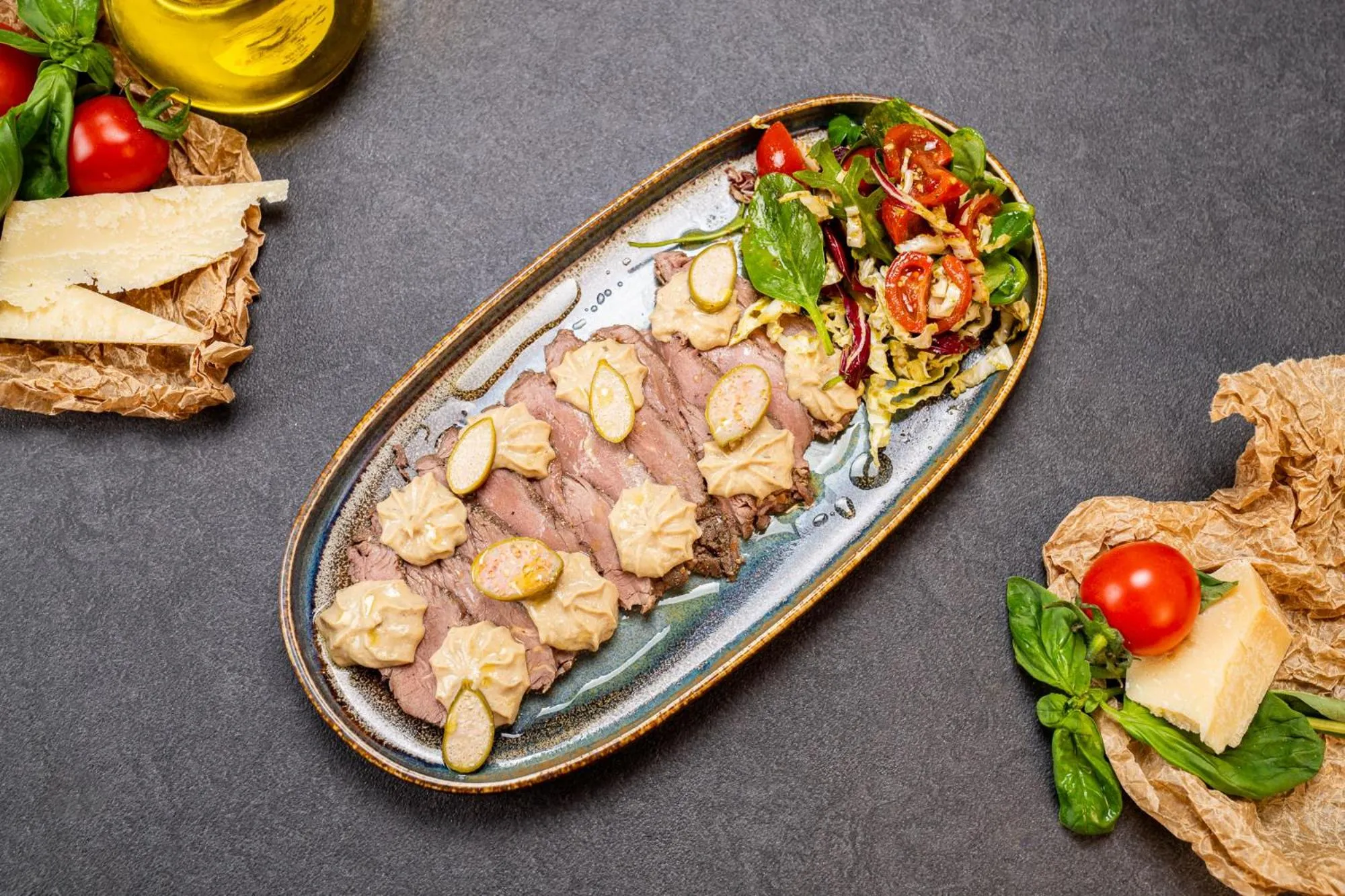 Food in HOW Boutique and Hotel