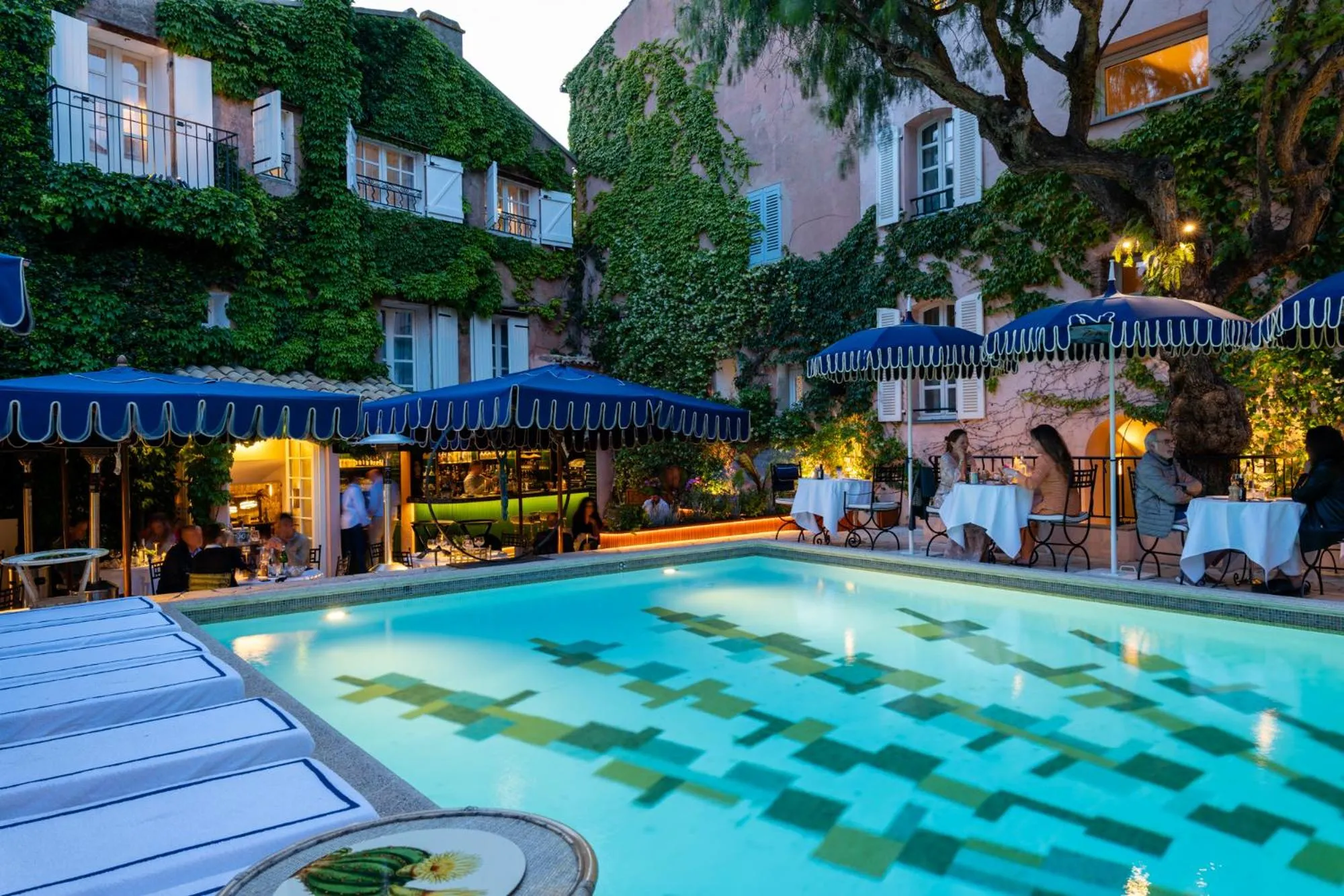 Patio in Le Yaca Saint-Tropez