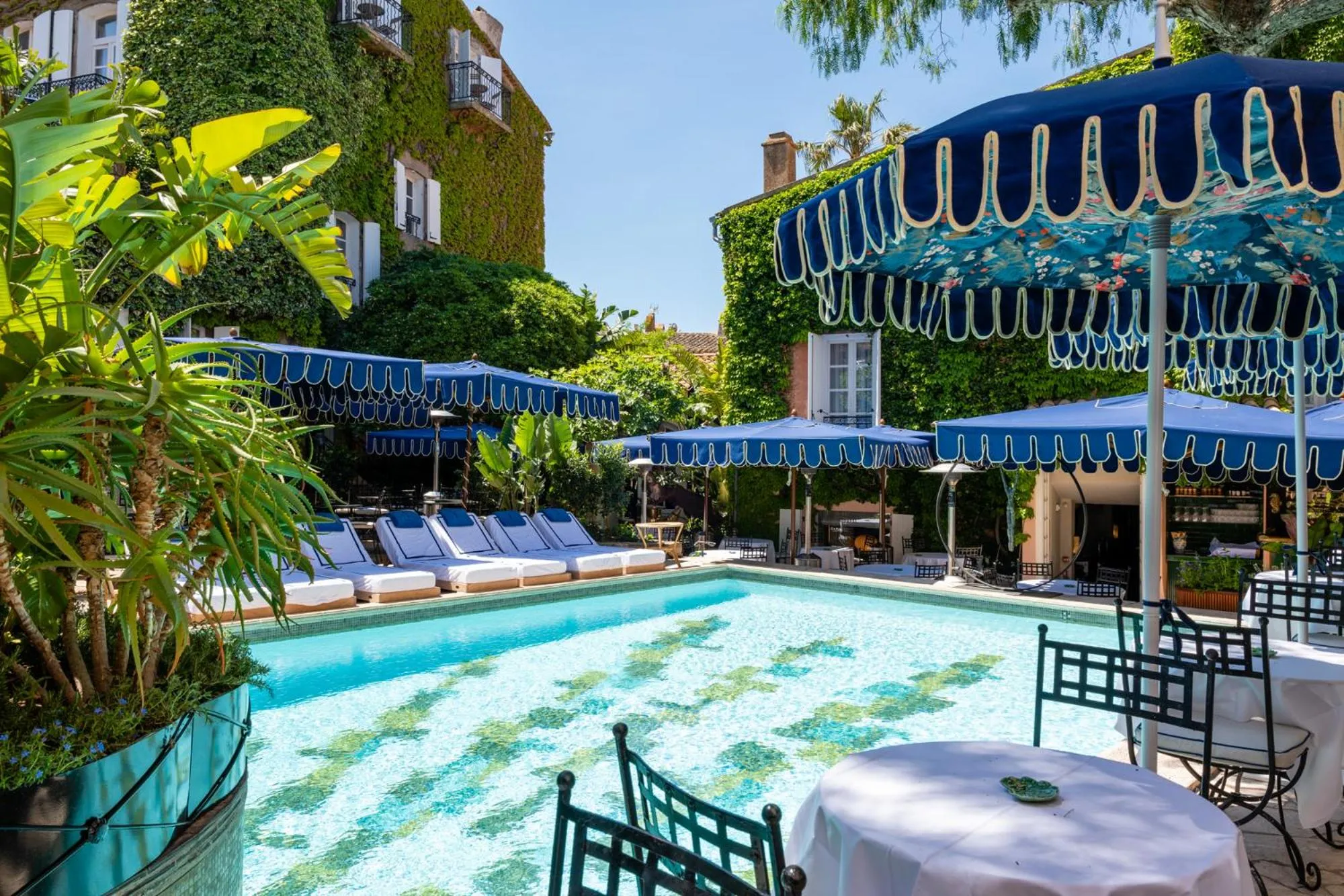 Swimming pool in Le Yaca Saint-Tropez