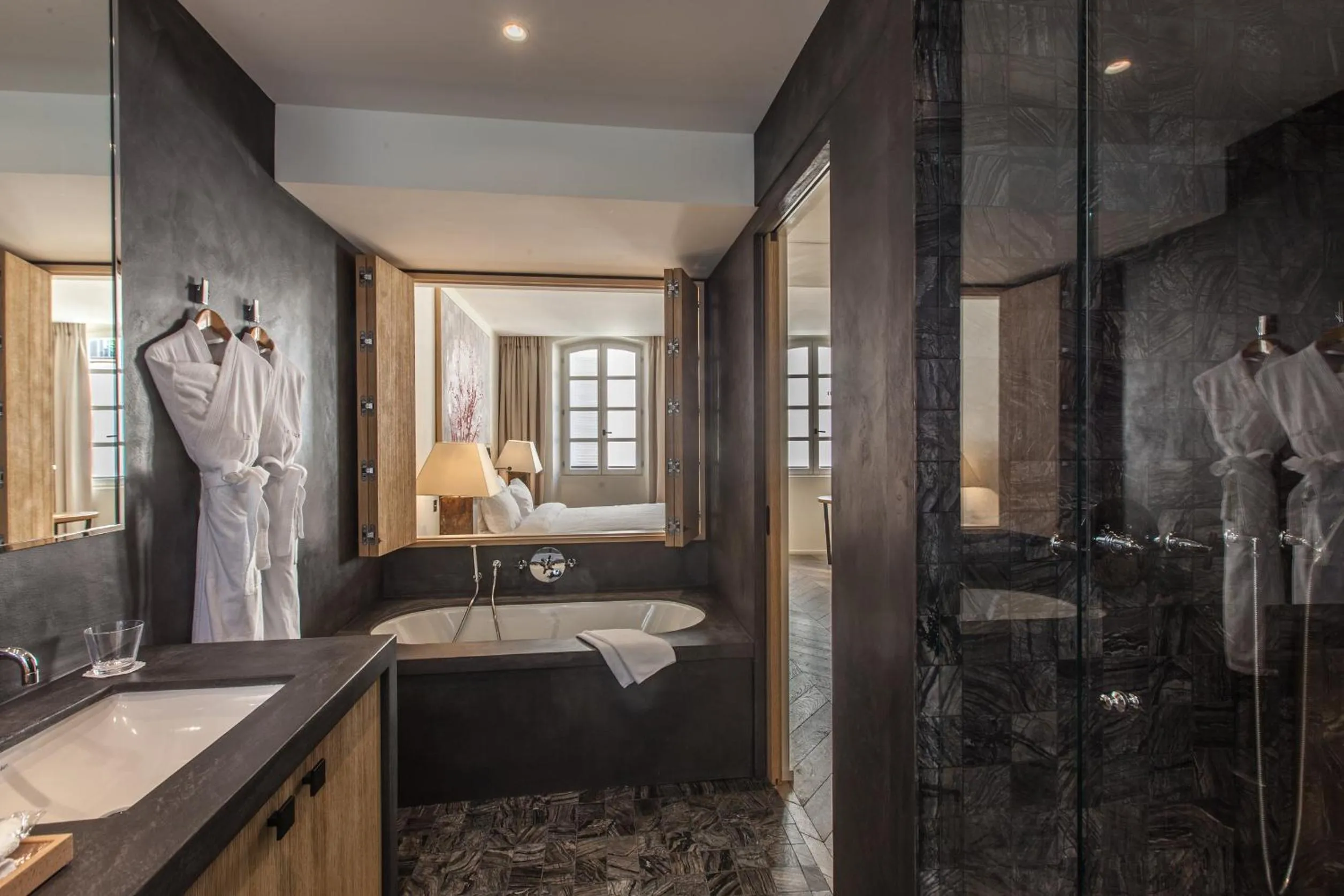 Bathroom in Le Yaca Saint-Tropez