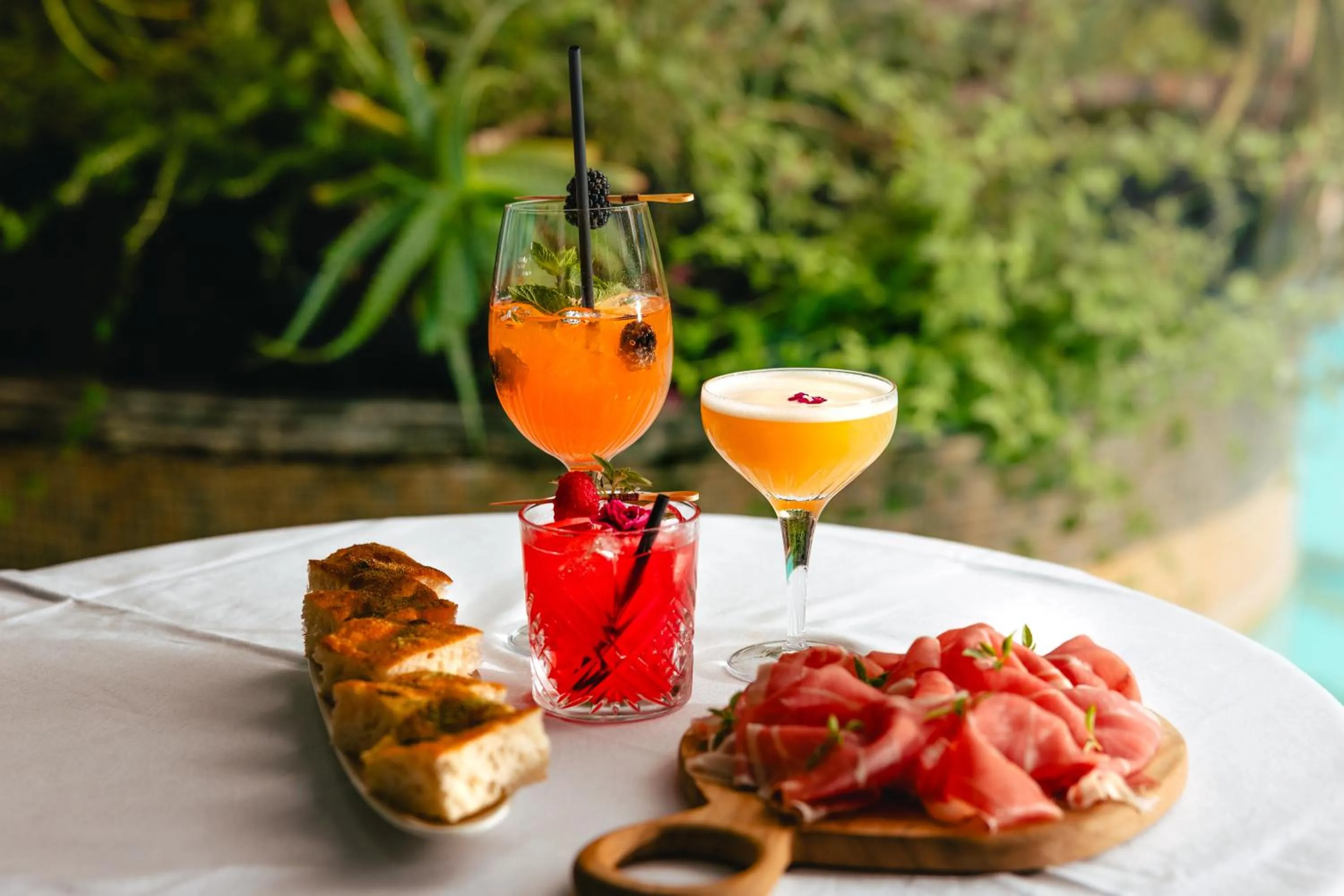 Restaurant/places to eat in Le Yaca Saint-Tropez