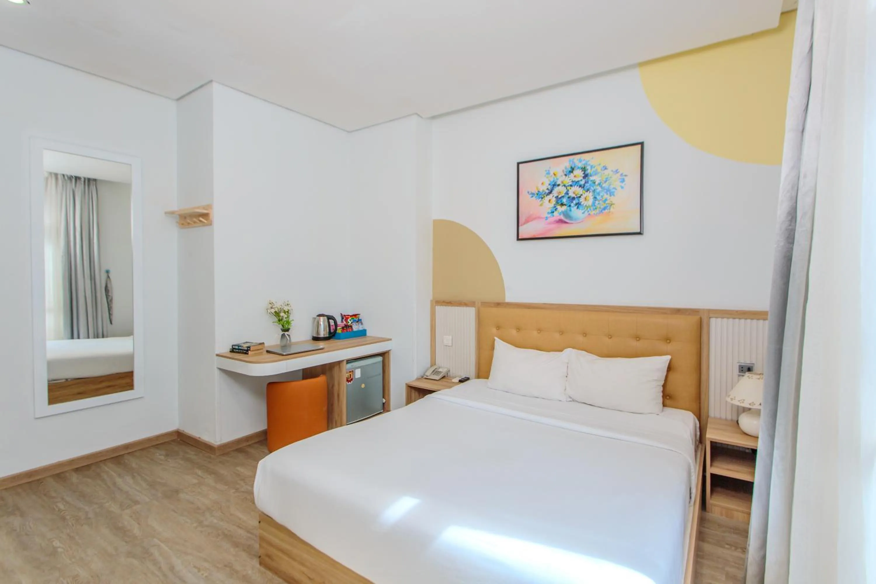 Bedroom, Bed in Palmier Hotel - Art House Da Nang