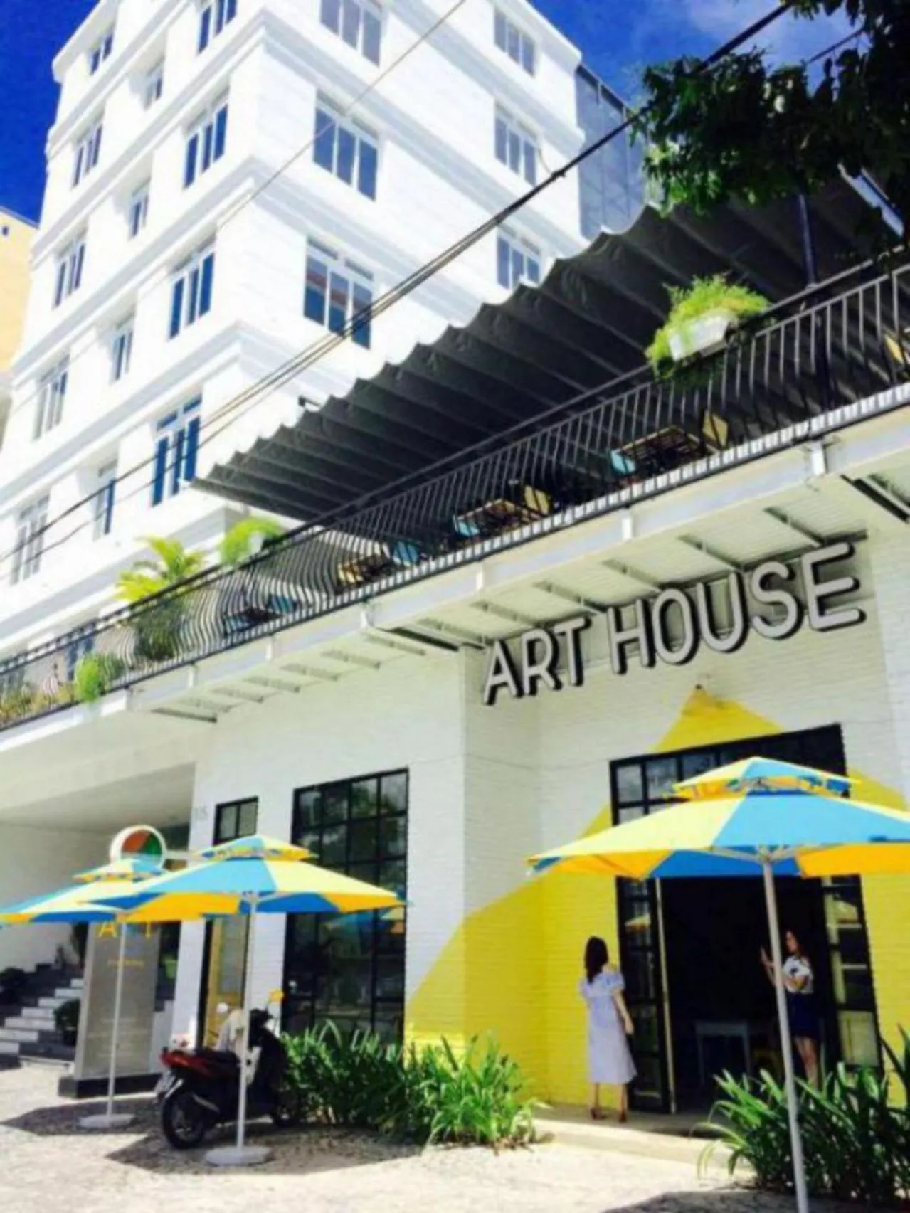 Facade/entrance in Palmier Hotel - Art House Da Nang