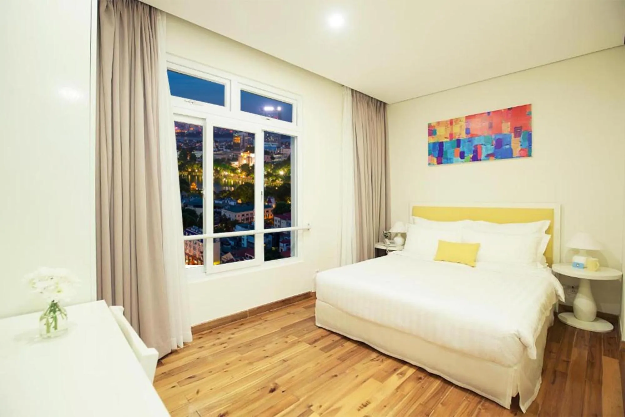 Bed in Palmier Hotel - Art House Da Nang