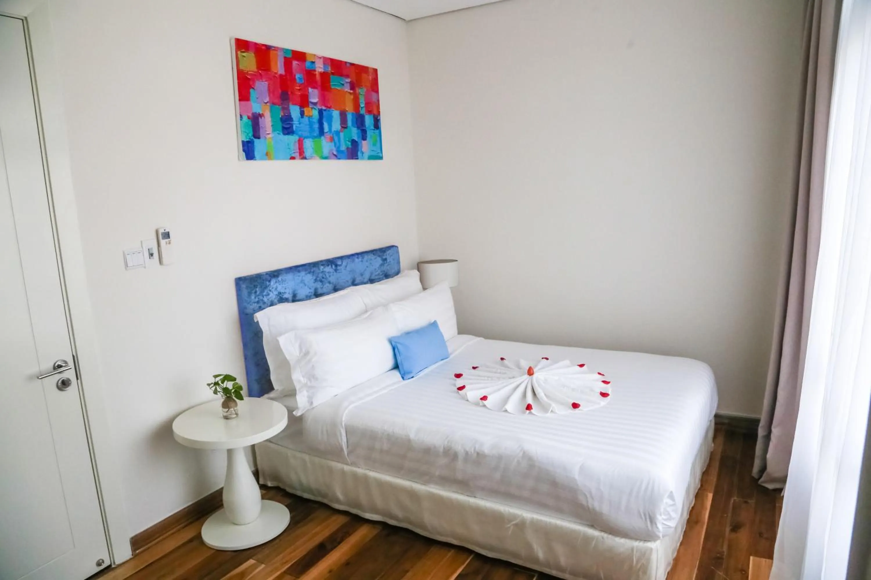 Bedroom, Bed in Palmier Hotel - Art House Da Nang