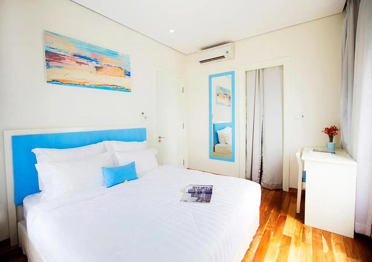 Bedroom, Bed in Palmier Hotel - Art House Da Nang