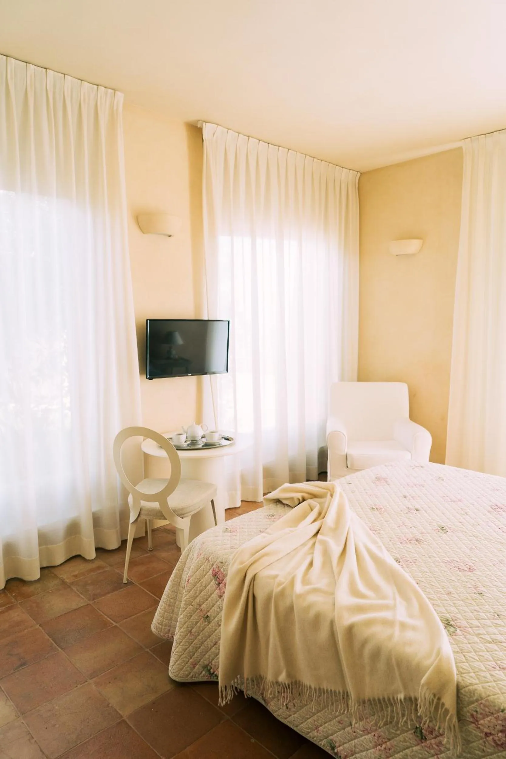 Photo of the whole room, Bed in Nontiscordardimé B&B Villa Agriturismo