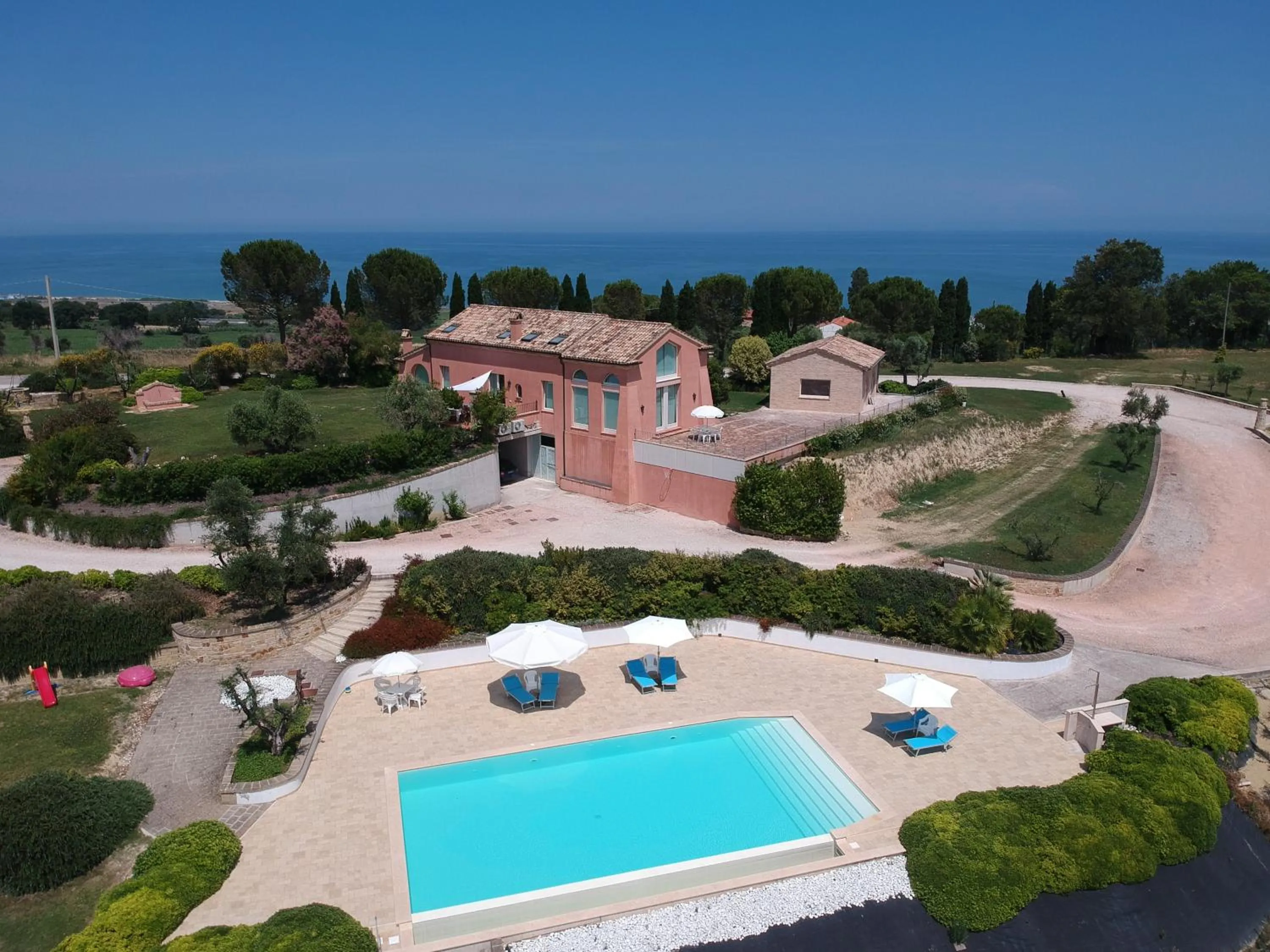 Pool view in Nontiscordardimé B&B Villa Agriturismo