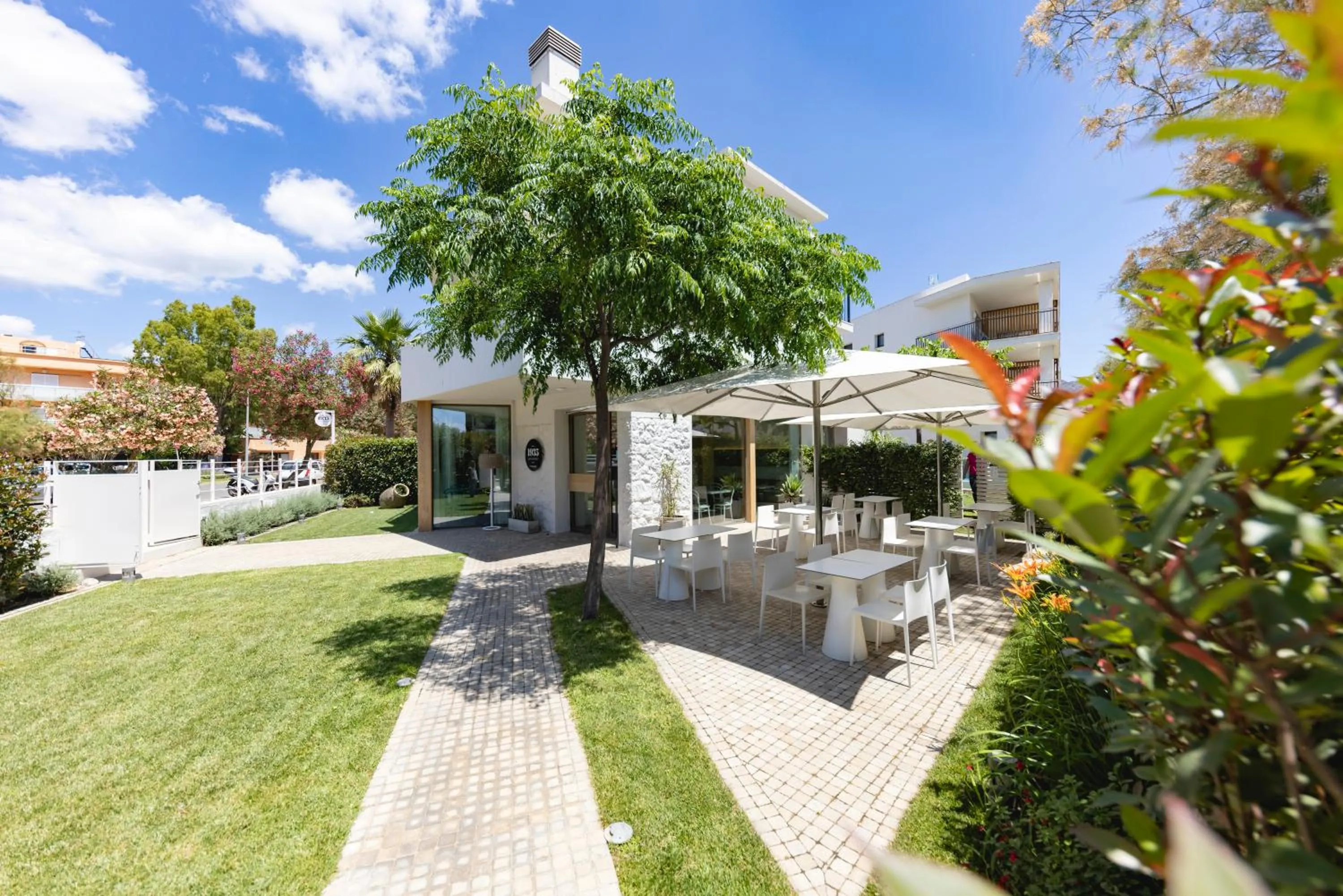 Garden in 1935 Hotel Boutique & Apartments - Adults Only