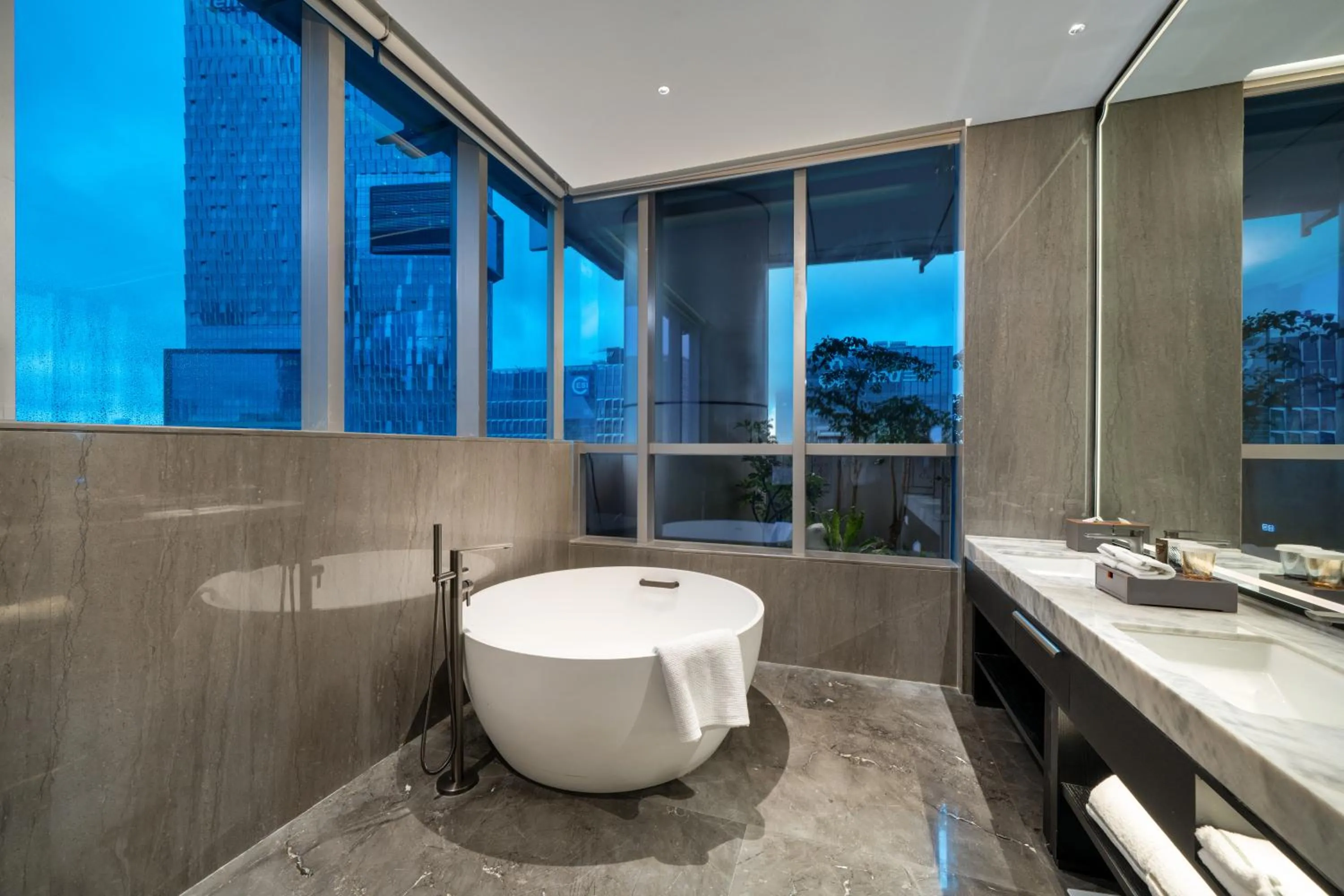 UrCove by Hyatt Shenzhen Bay Mixc