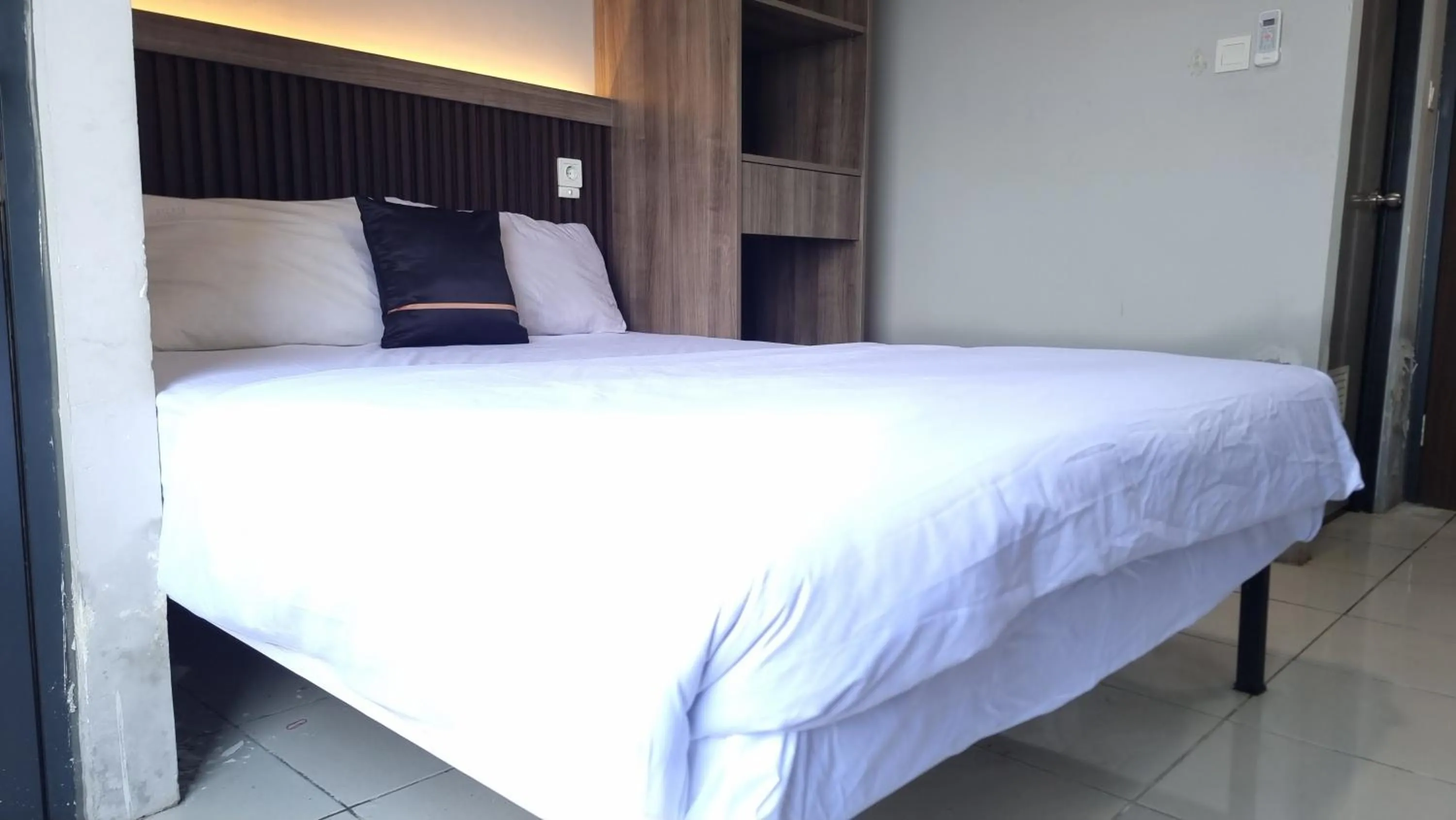 Bed in Dancenter Bekasi Formerly Riverdale