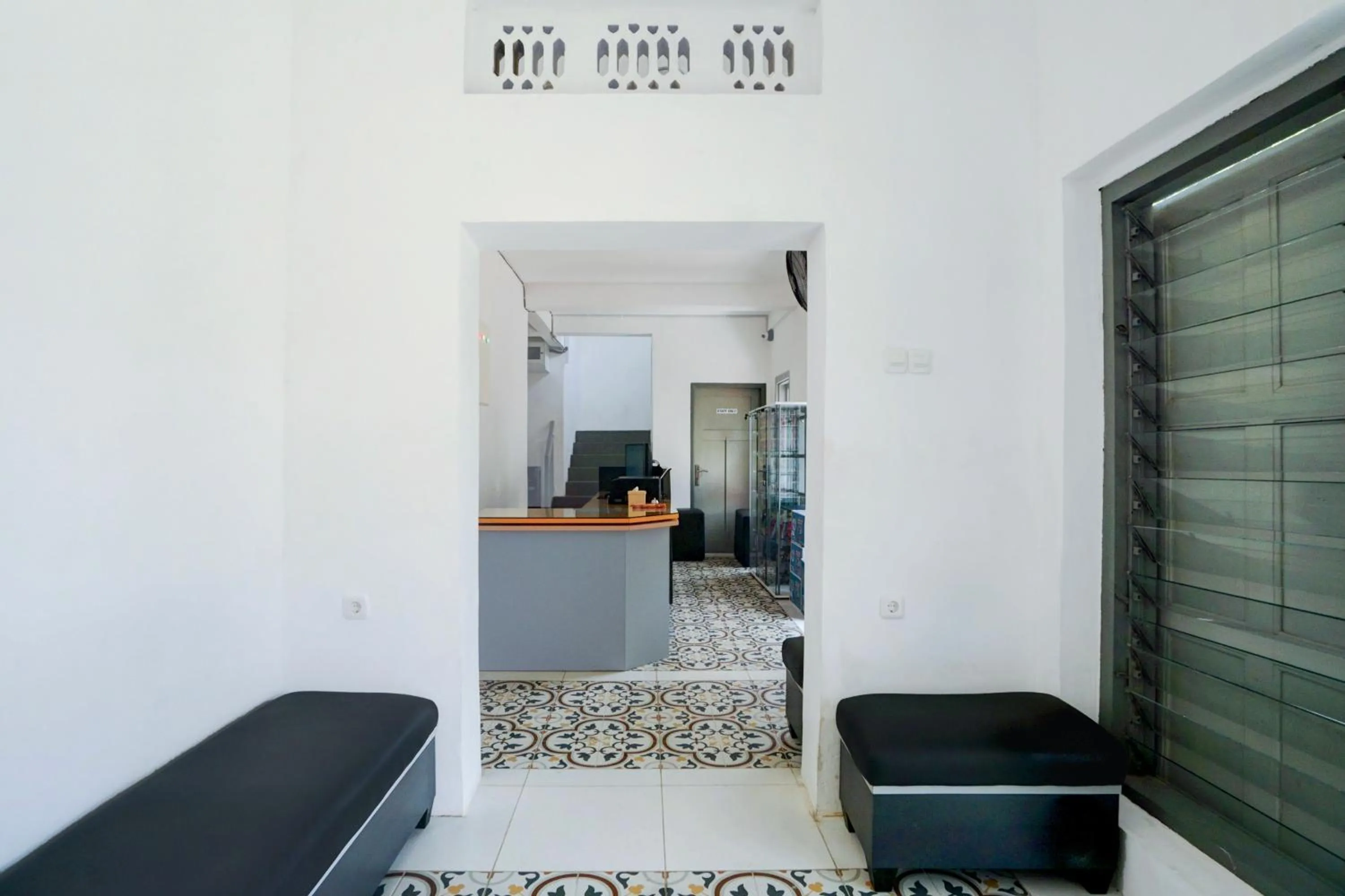 Seating area in Hotel O Nawangwulan