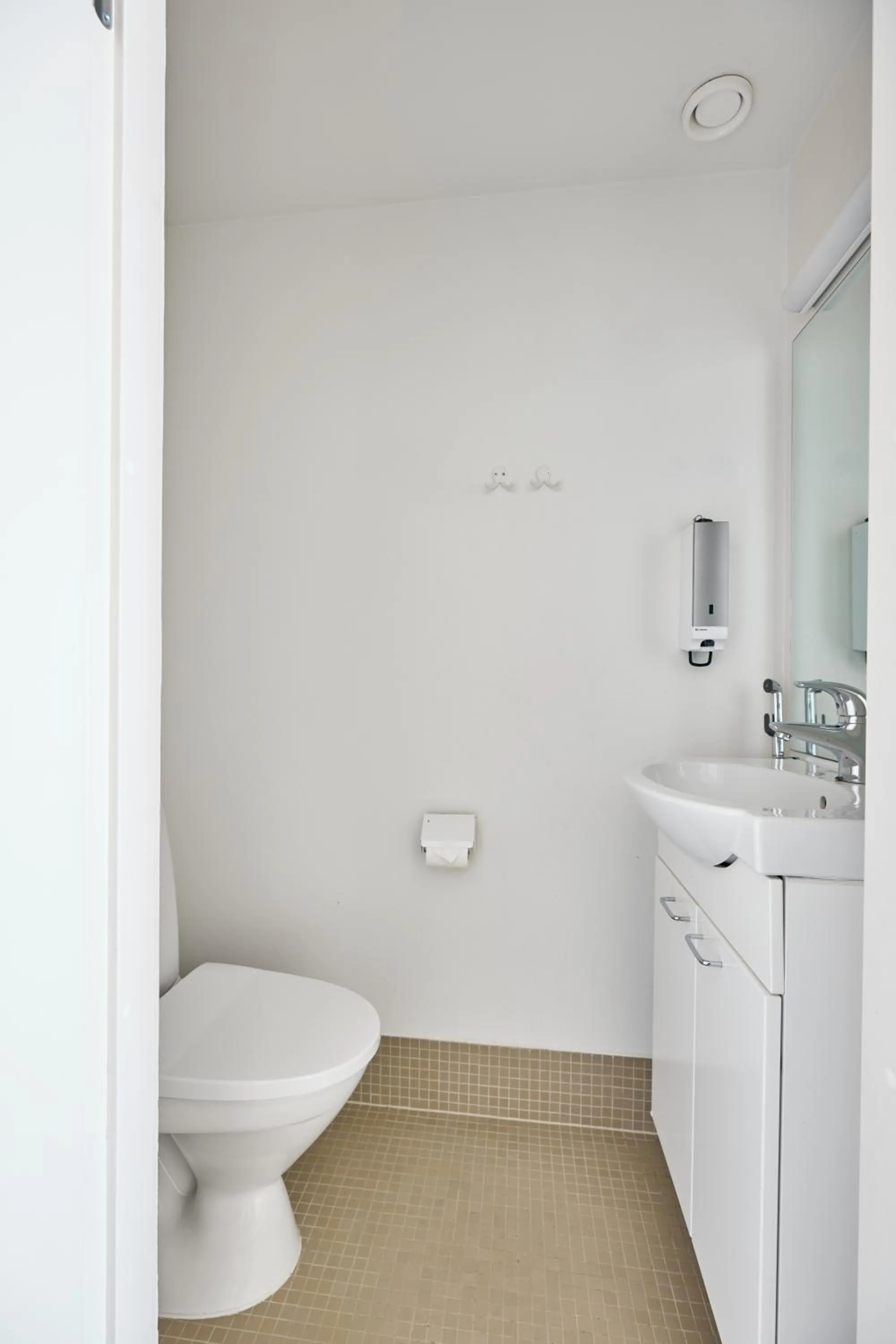 Toilet in Töölö Towers