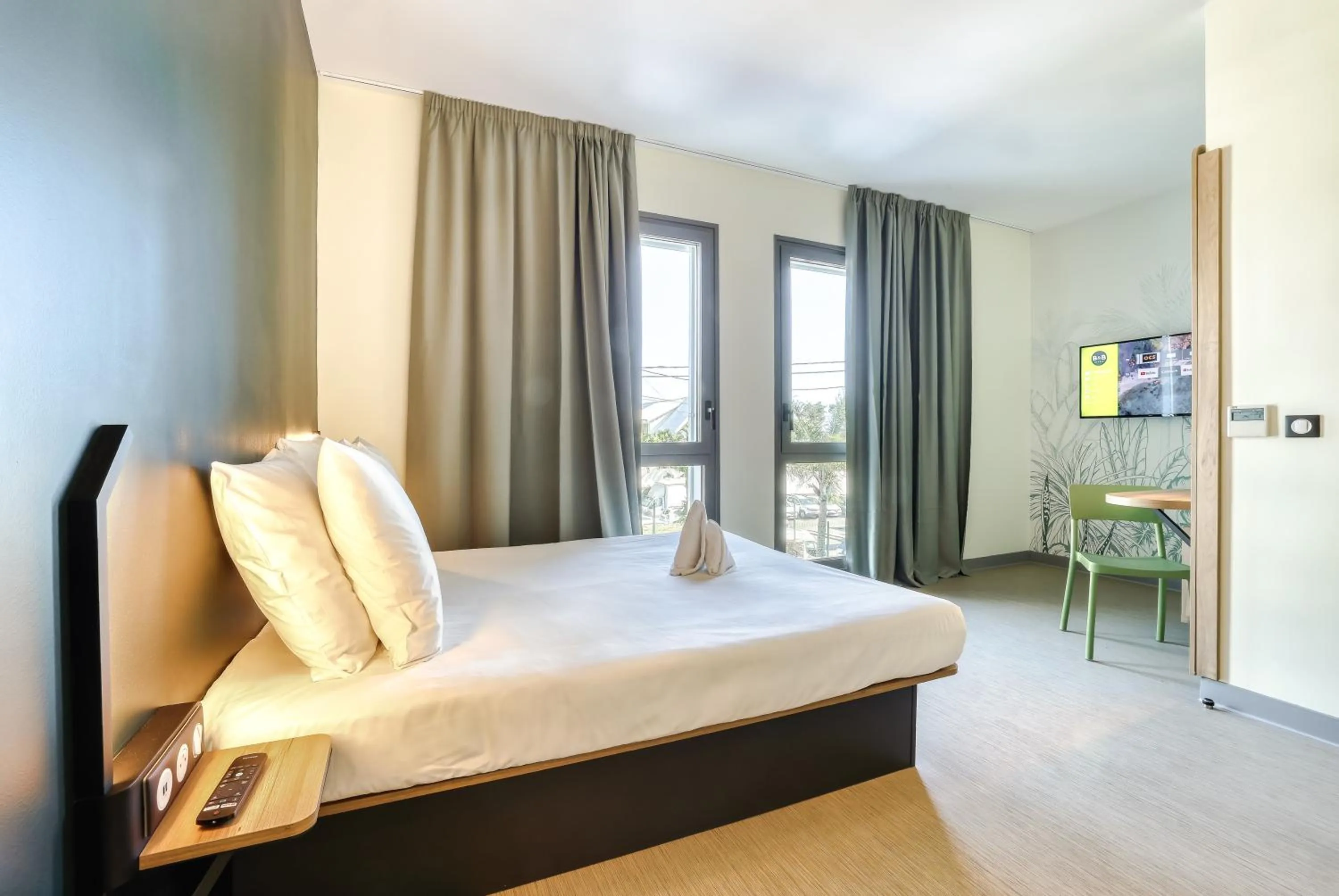 Bed in B&B HOTEL La Réunion Aéroport