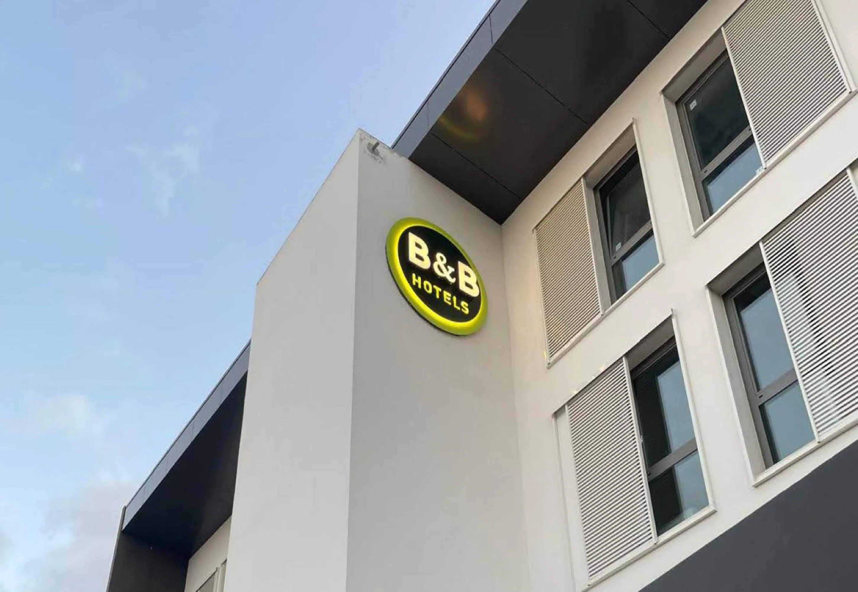 Property building in B&B HOTEL La Réunion Aéroport