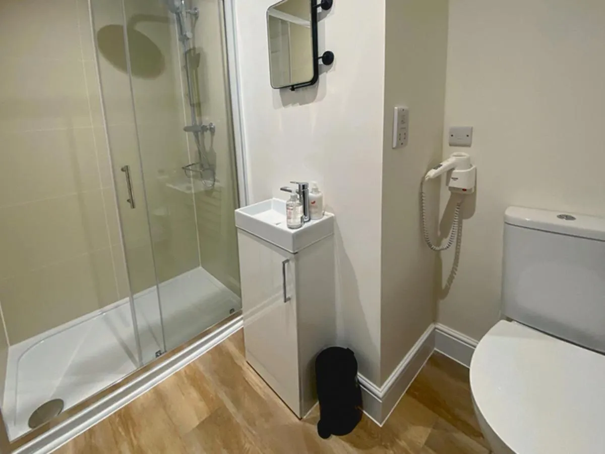 Shower in Hilltop Haven