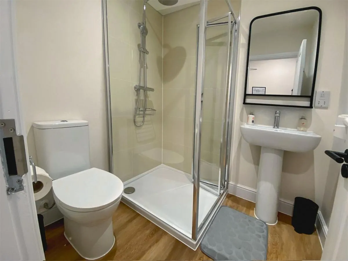 Shower in Hilltop Haven