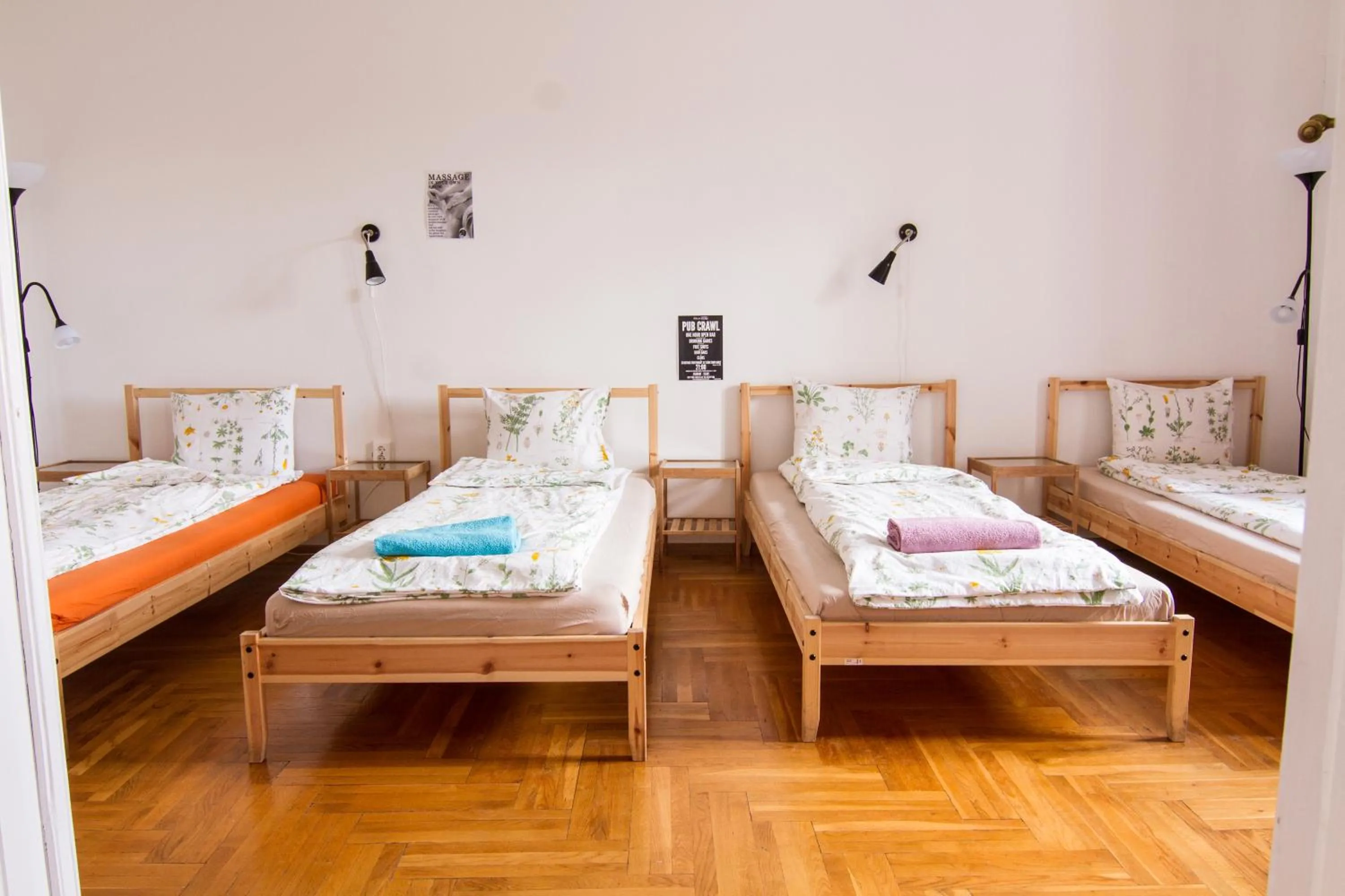 Bed in Pal's Hostel and Apartments