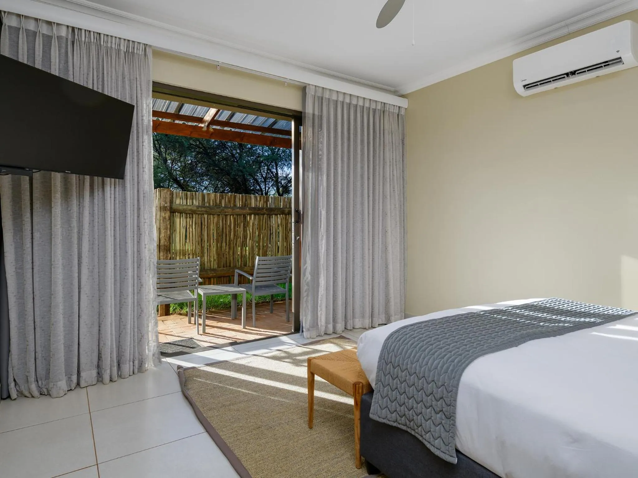 Bedroom in Monomotapa Village