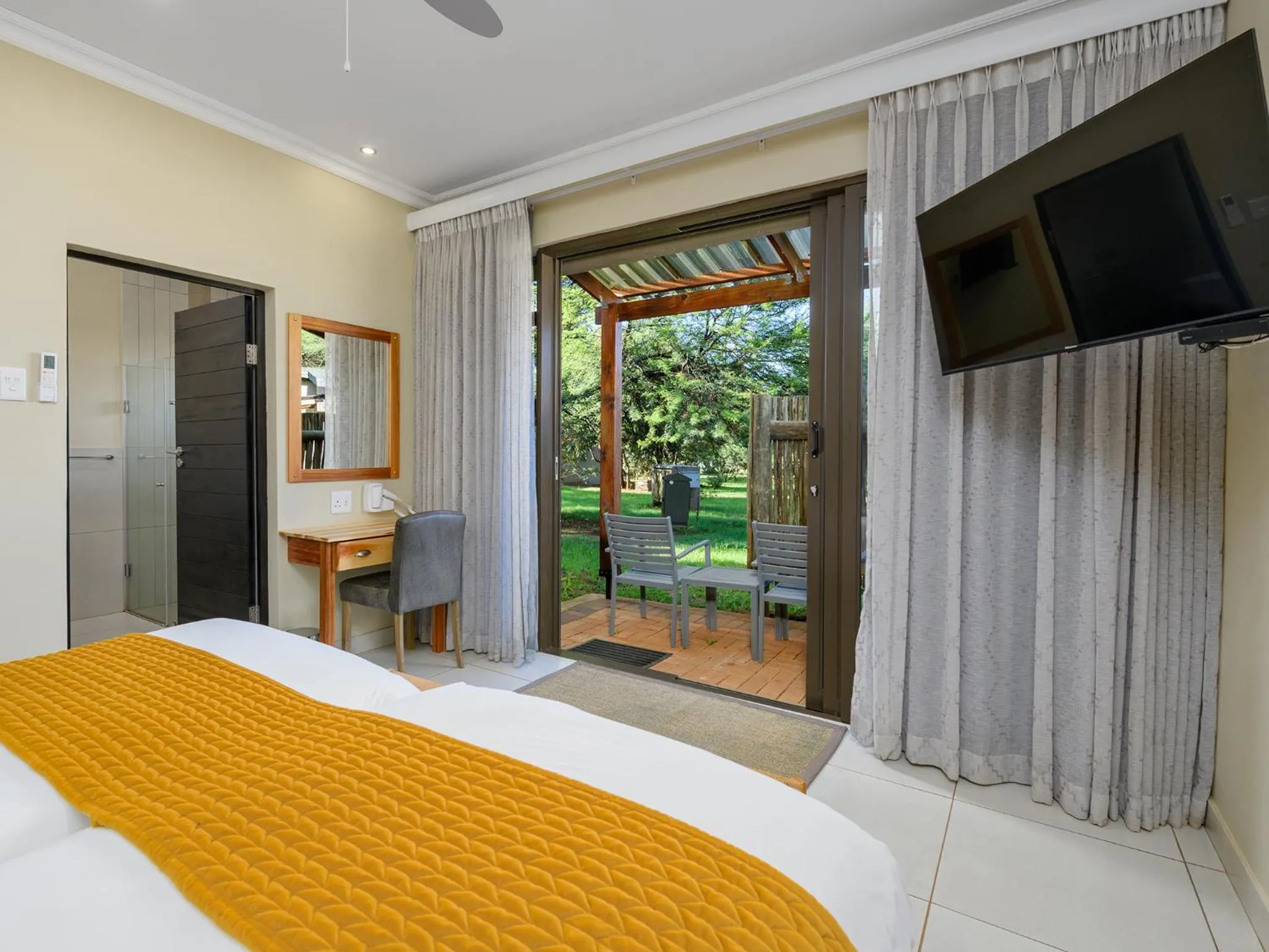 Bedroom in Monomotapa Village