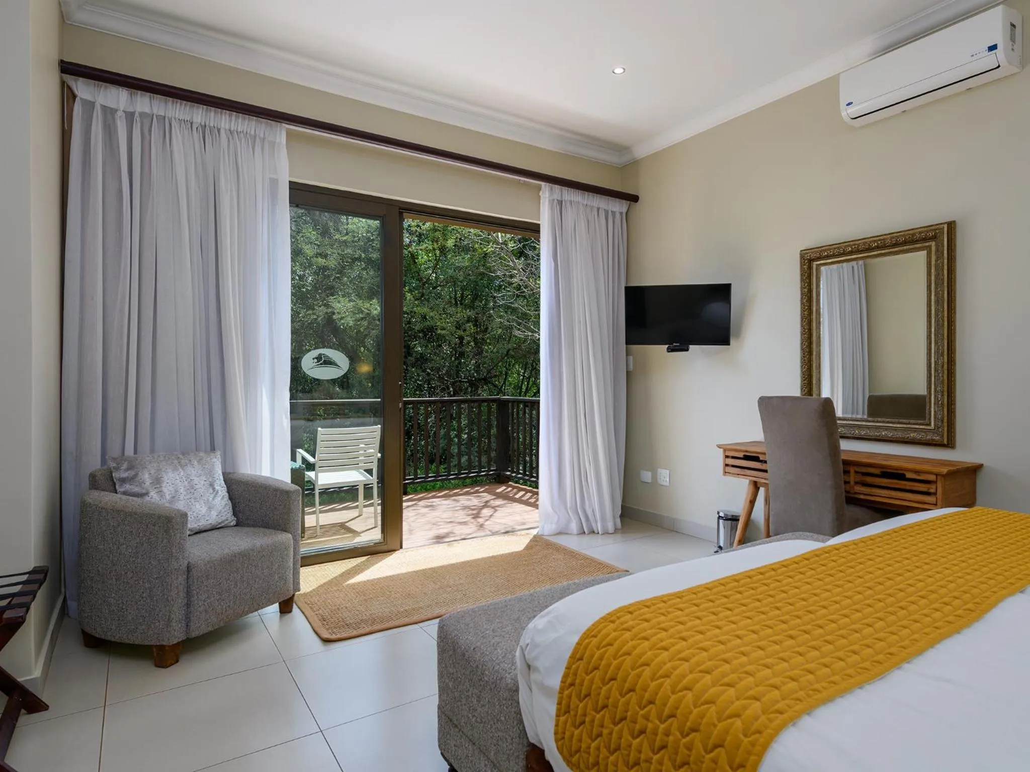 Bedroom in Monomotapa Village