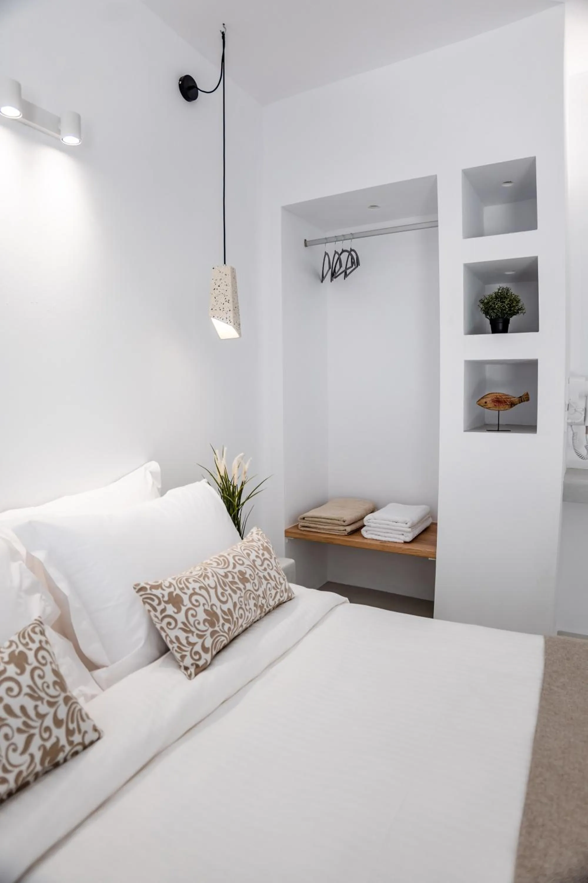 Photo of the whole room, Bed in Kýma Perissa